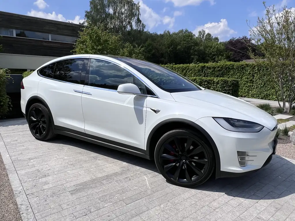 Tesla Model X 2020 из Европы — купить под ключ