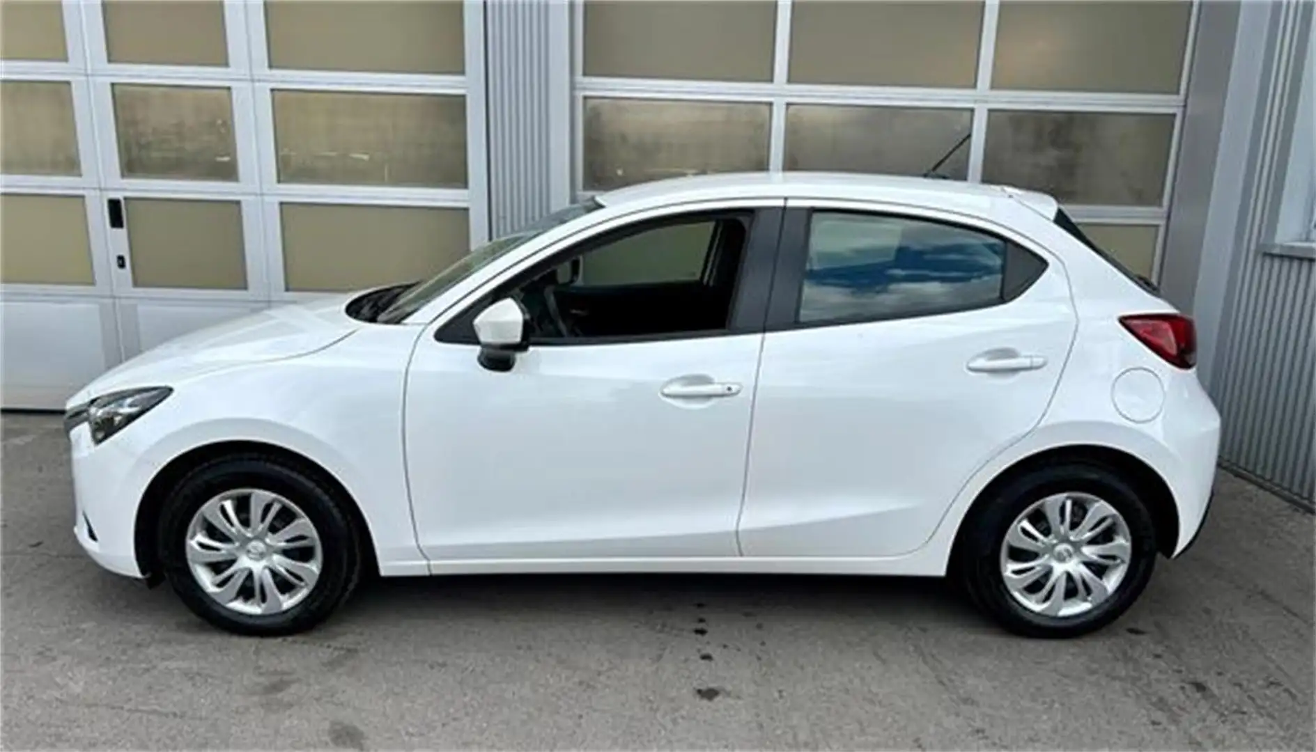 Mazda 2 G75 Emotion Weiß - 2