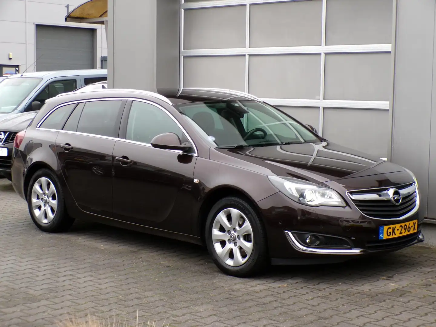Opel Insignia Sports Tourer 1.6 T Cosmo|Xenon|Nav|Cruise|PDC Brun - 1