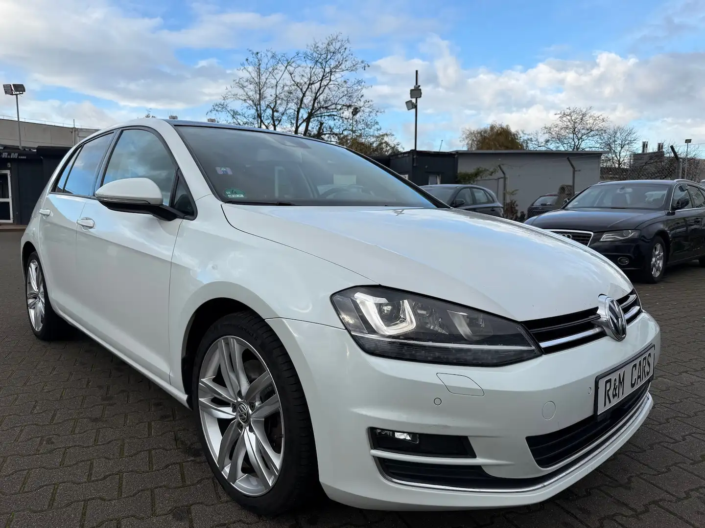 Volkswagen Golf 2.0 TDI DSG Highline/Pano/18Zoll/Leder Weiß - 1
