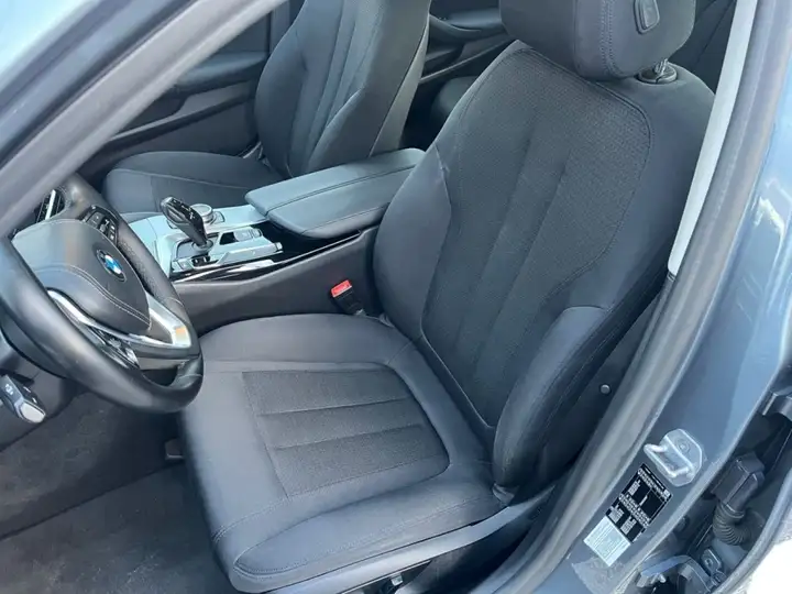 BMW Serie 5 2020, foto 11
