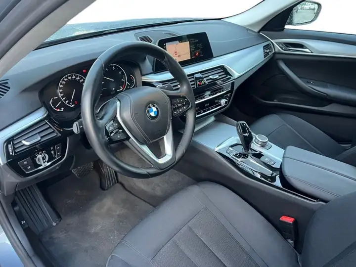 BMW Serie 5 2020, foto 12