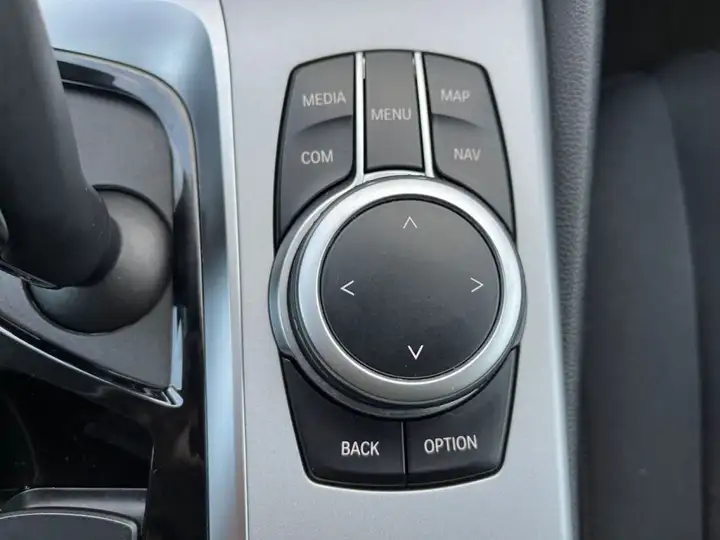 BMW Serie 5 2020, foto 19