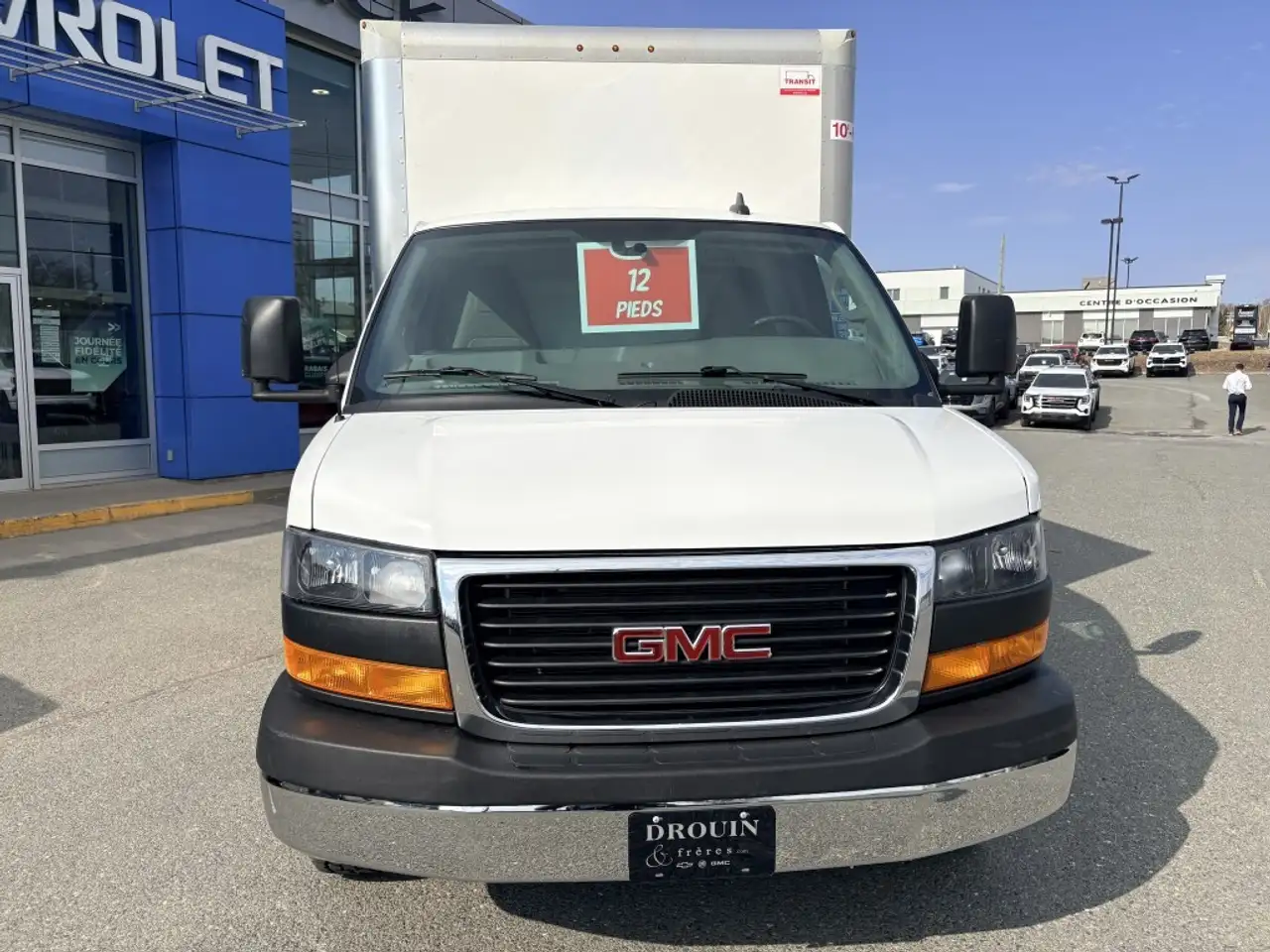 GMC Savana снимка GMC Savana