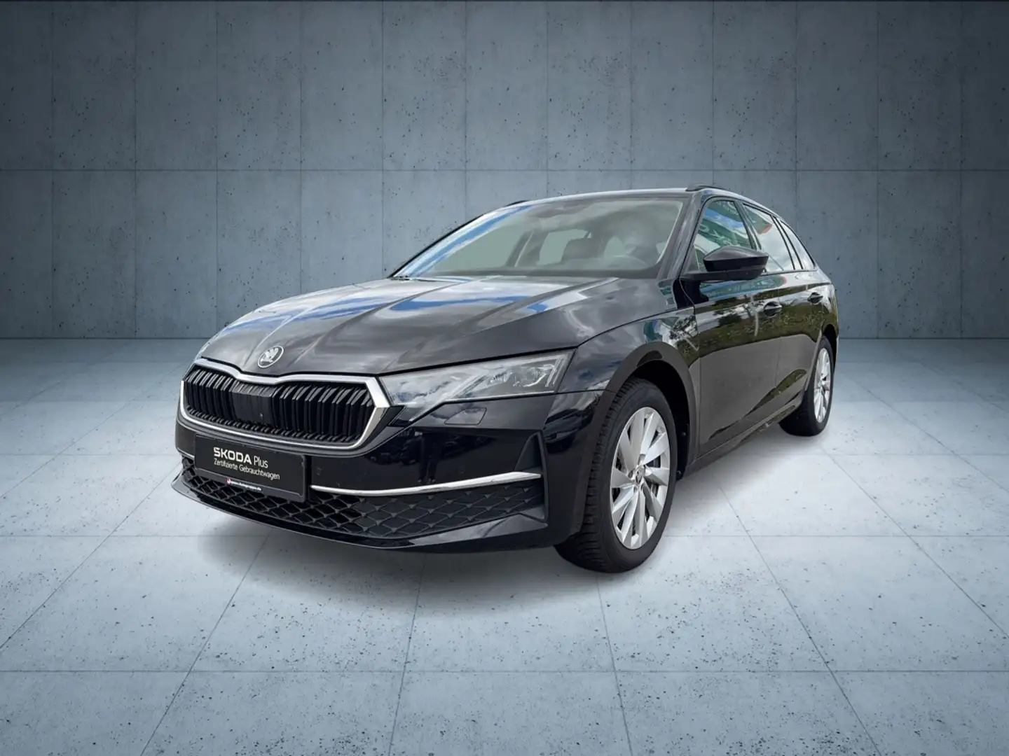 Skoda Octavia Combi 2.0 TDI DSG Selection /AHK /360° Schwarz - 2