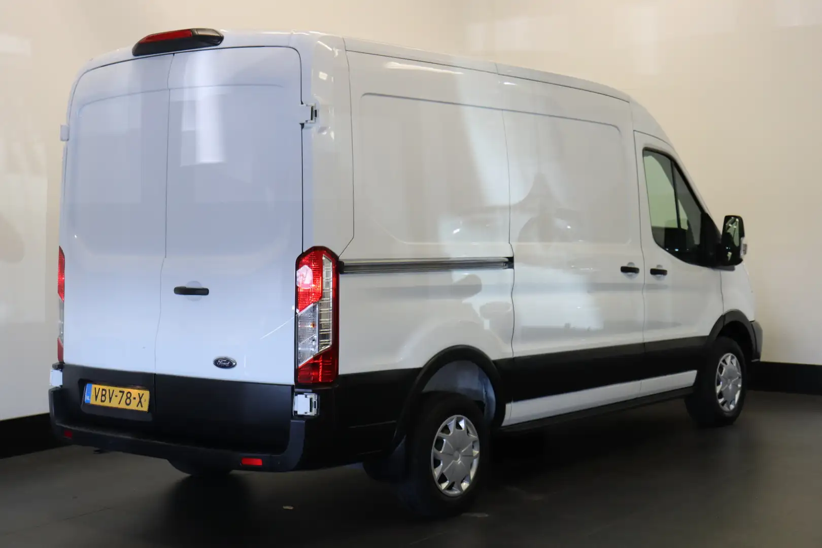 Ford Transit 2.0 TDCI L2H2 2x Schuifdeur EURO 6 - Airco - Cruis Blanco - 2
