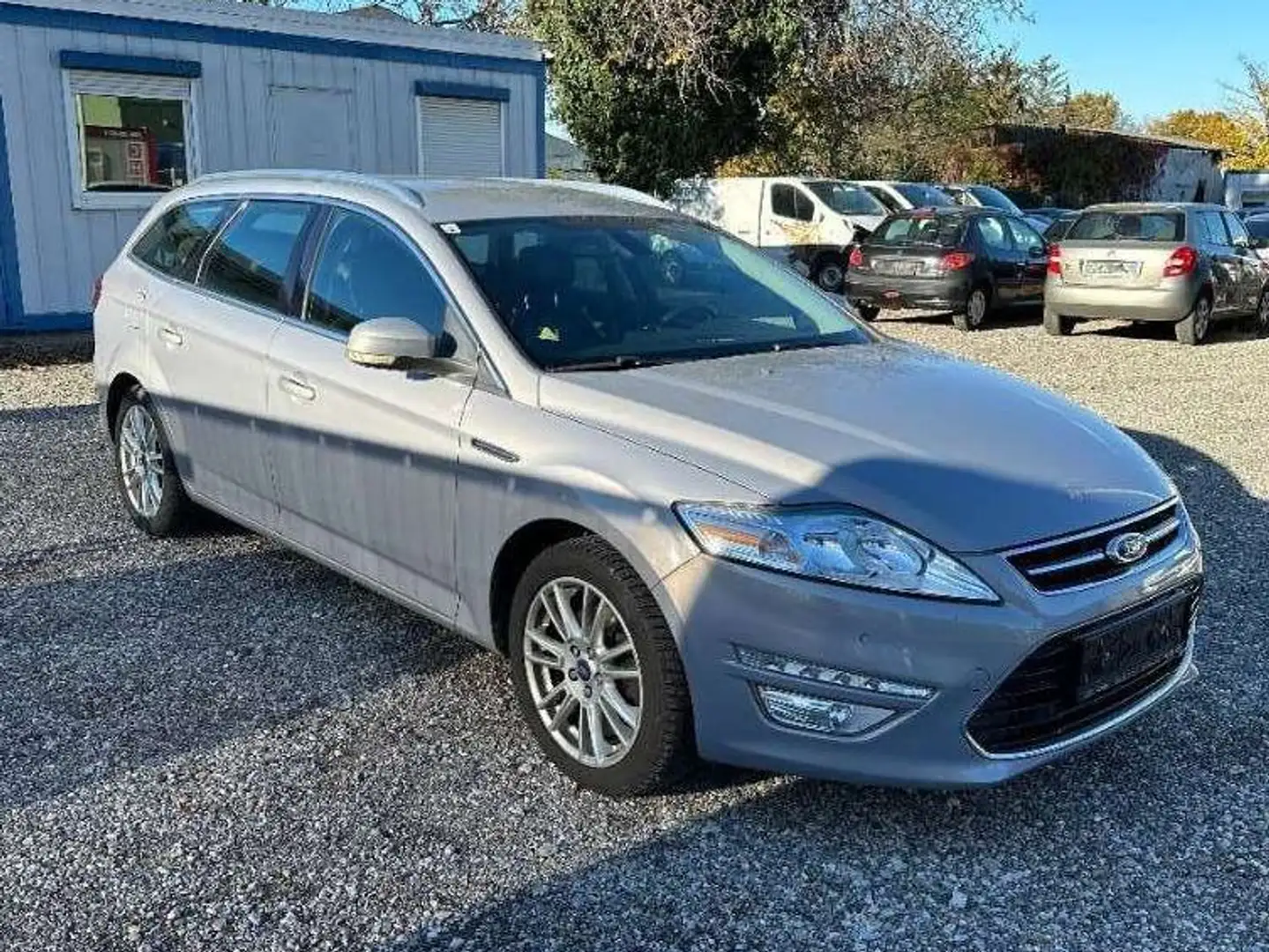 Ford Mondeo Business Edition Gris - 2