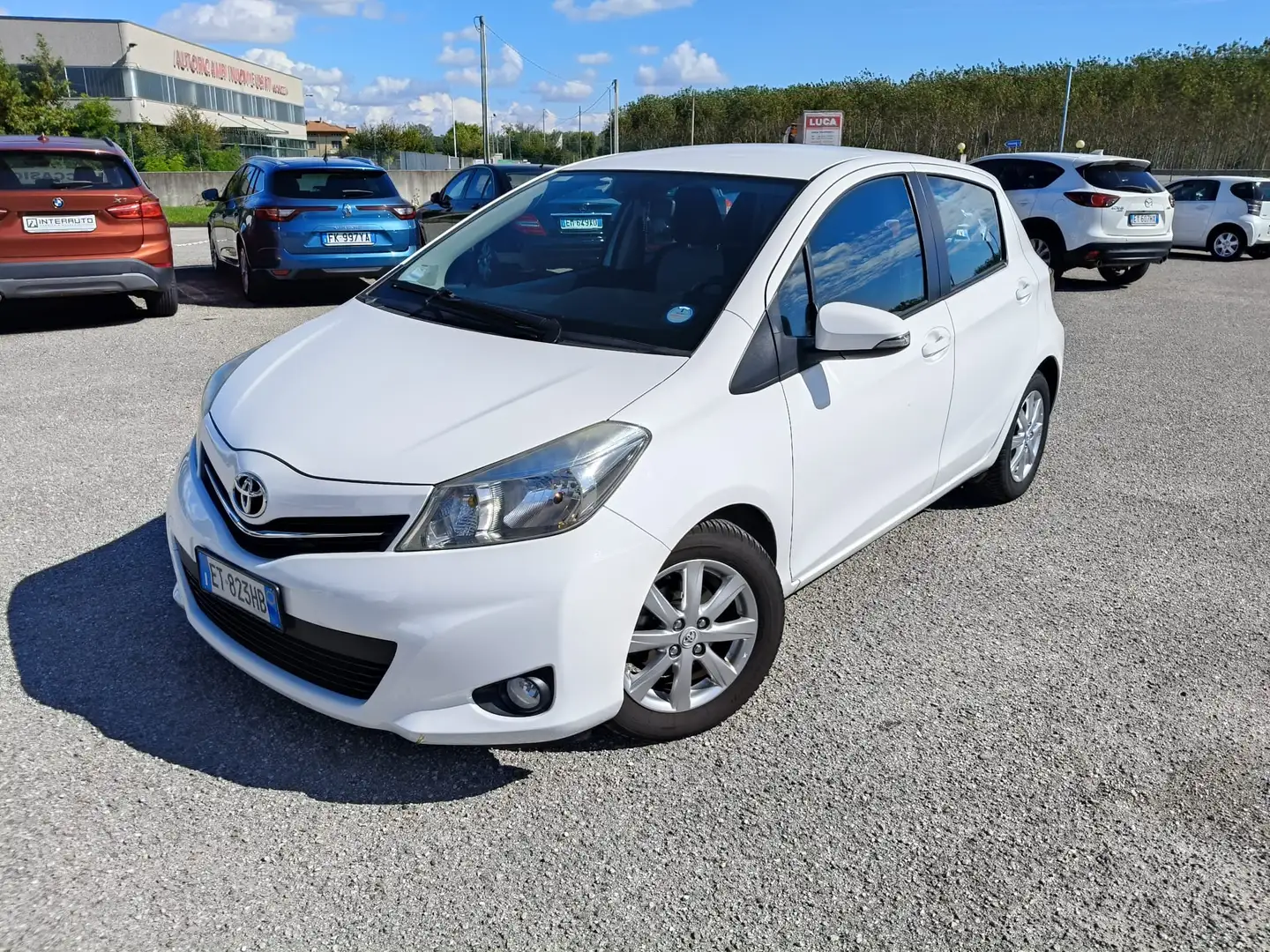 Toyota Yaris Yaris 5p 1.4 d-4d Automatico Km 120.220!!! Weiß - 1