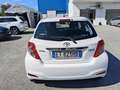 Toyota Yaris Yaris 5p 1.4 d-4d Automatico Km 120.220!!! Weiß - thumbnail 5