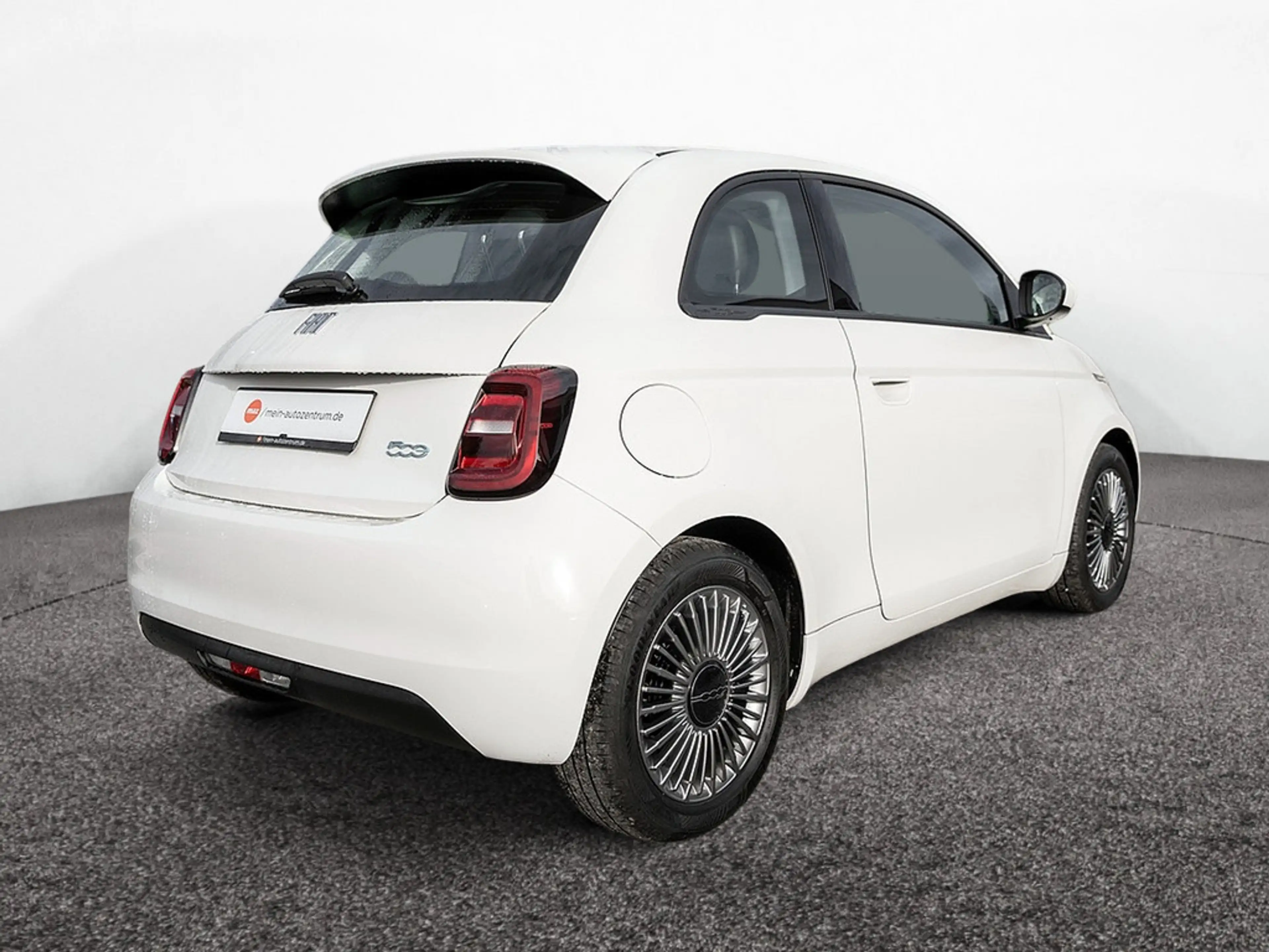 Fiat 500e Base 42kWh - CarPlay, Klimaautomatik, uv — photo 3