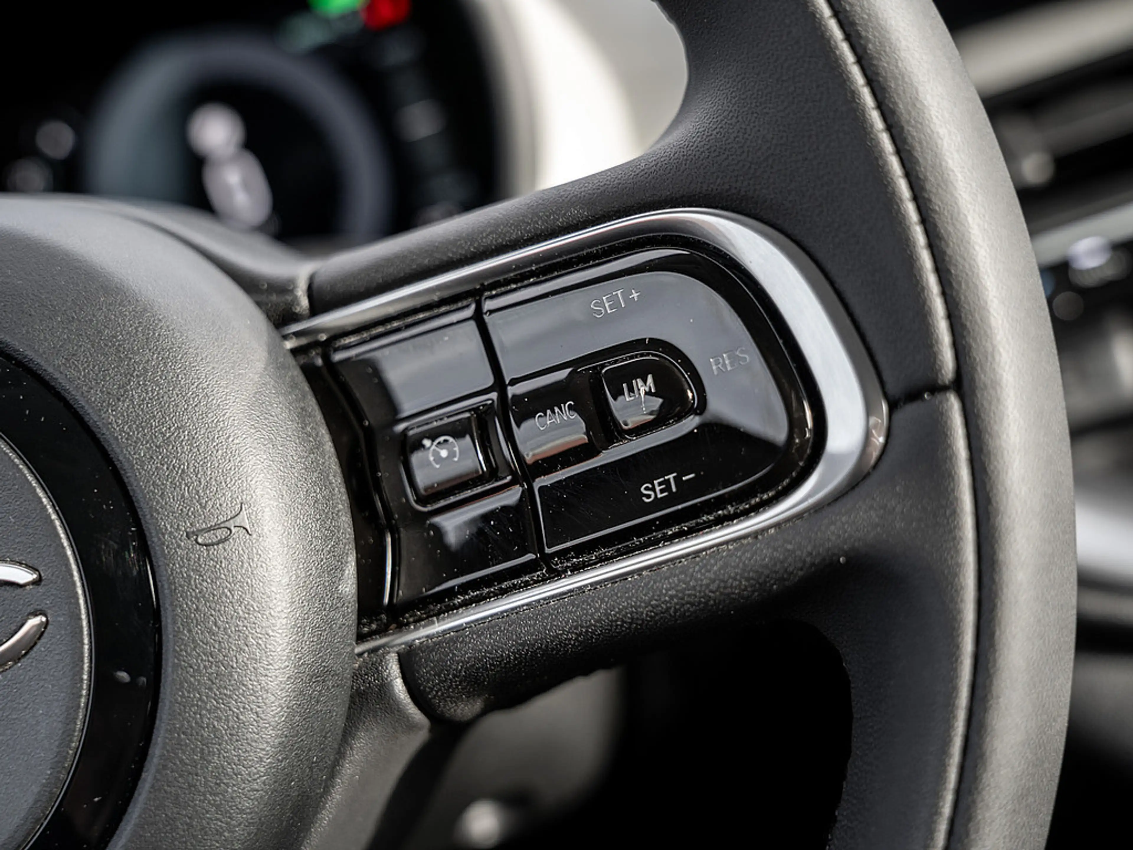 Fiat 500e Base 42kWh - CarPlay, Klimaautomatik, uv — photo 12
