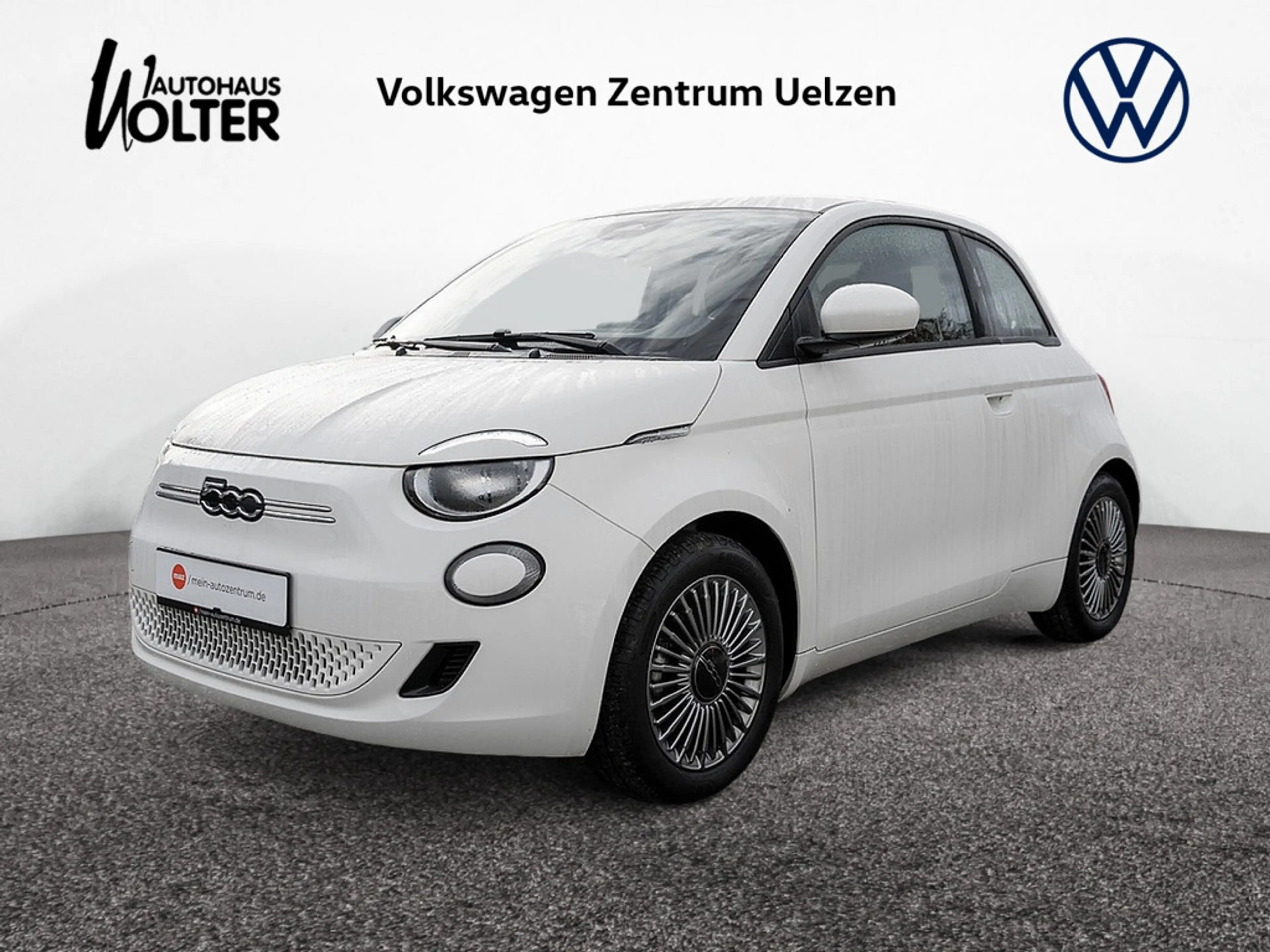 Fiat 500e Base 42kWh - CarPlay, Klimaautomatik, uv