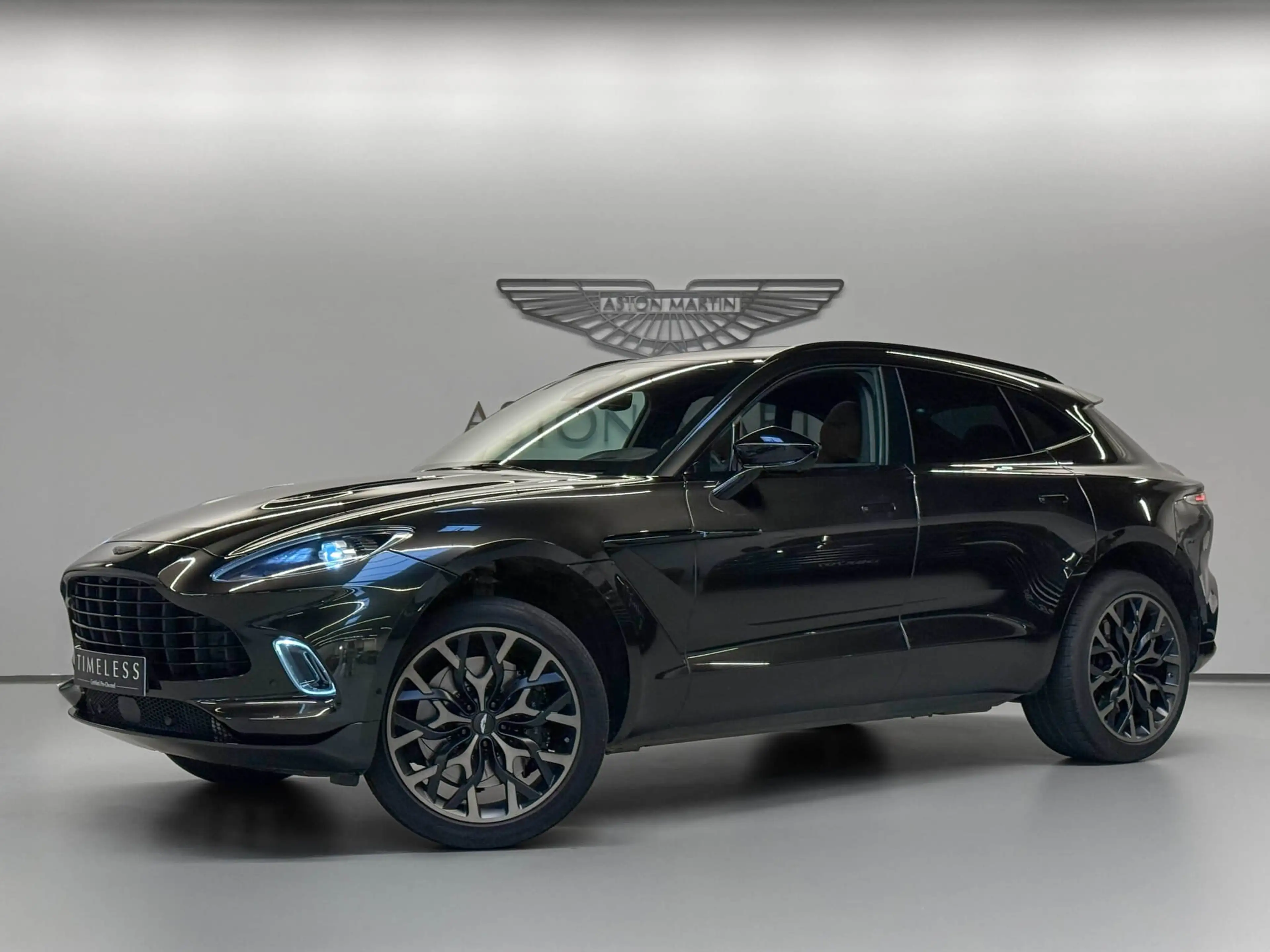 Aston Martin DBX DBX V8 | Aston Martin Brussels — photo 3