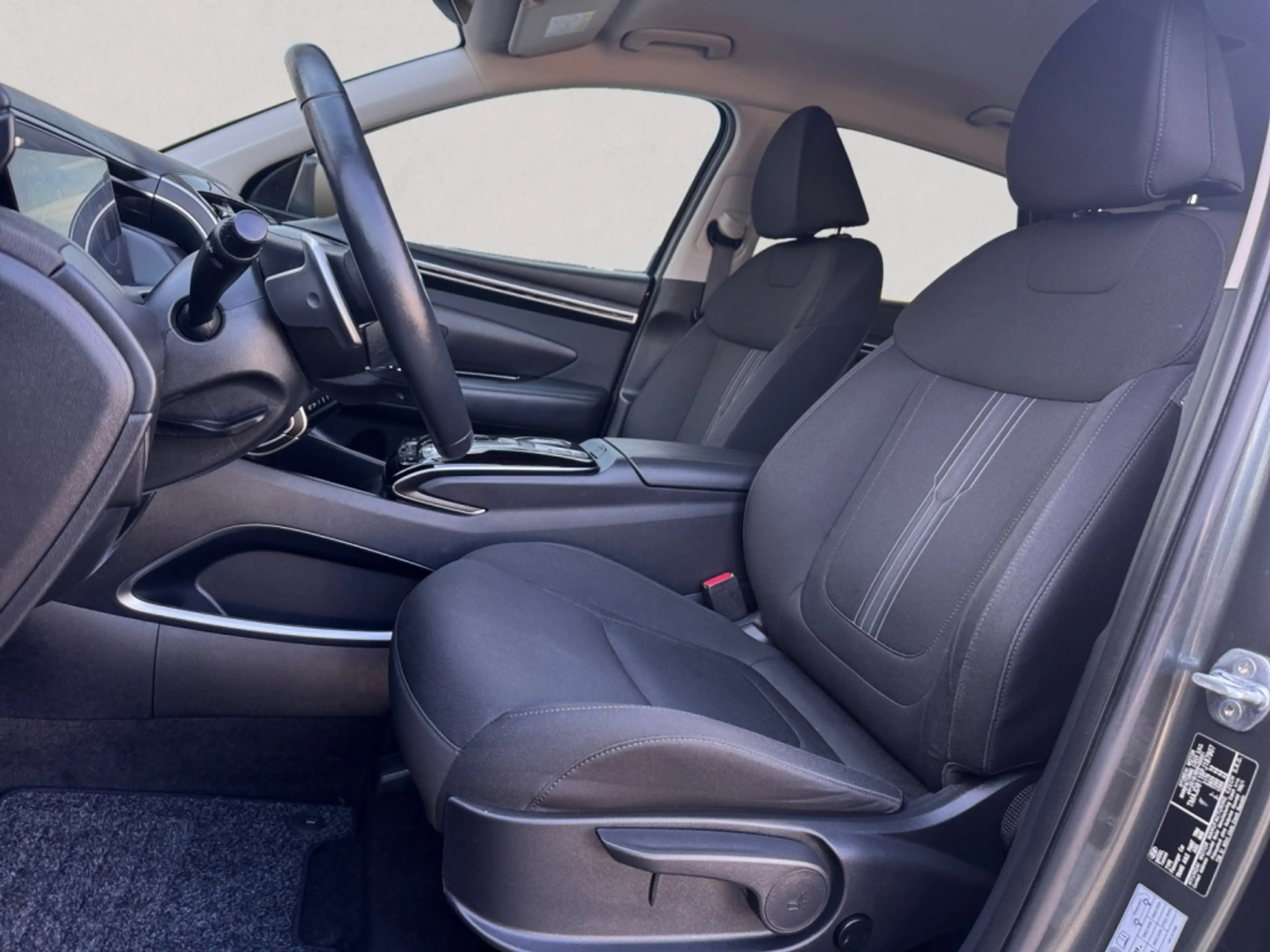 Hyundai TUCSON 1.6 T-GDI HEV Comf — photo 10