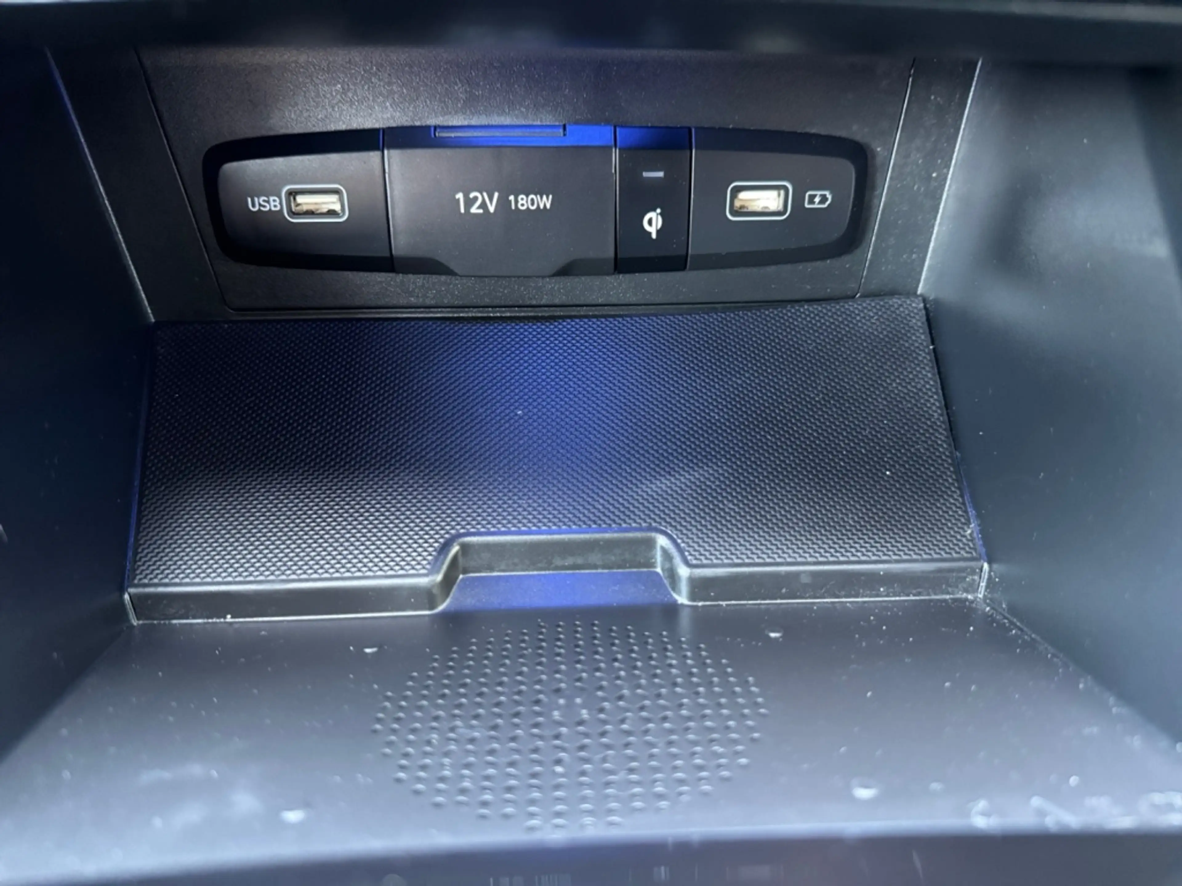 Hyundai TUCSON 1.6 T-GDI HEV Comf — photo 24