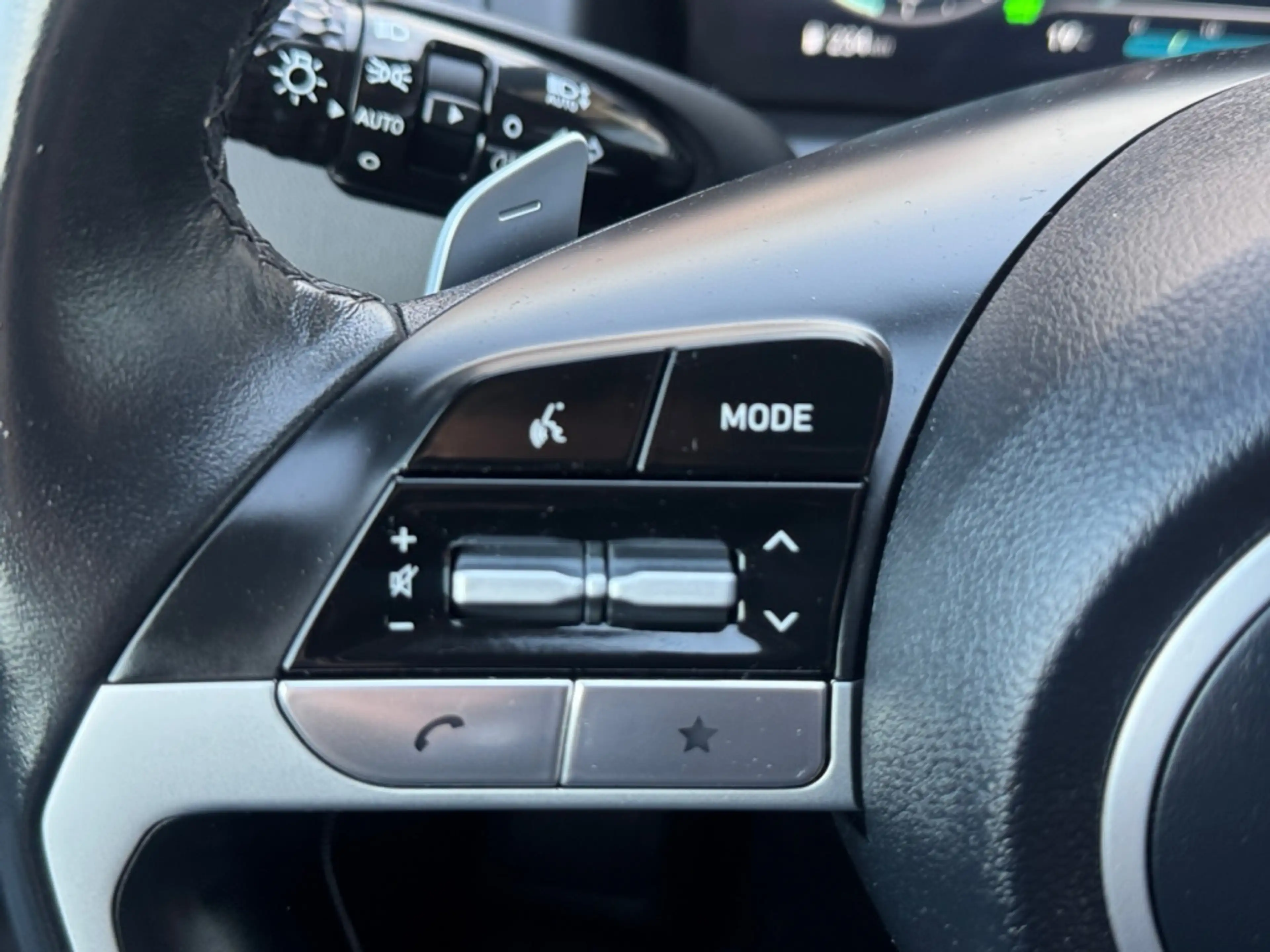 Hyundai TUCSON 1.6 T-GDI HEV Comf — photo 20
