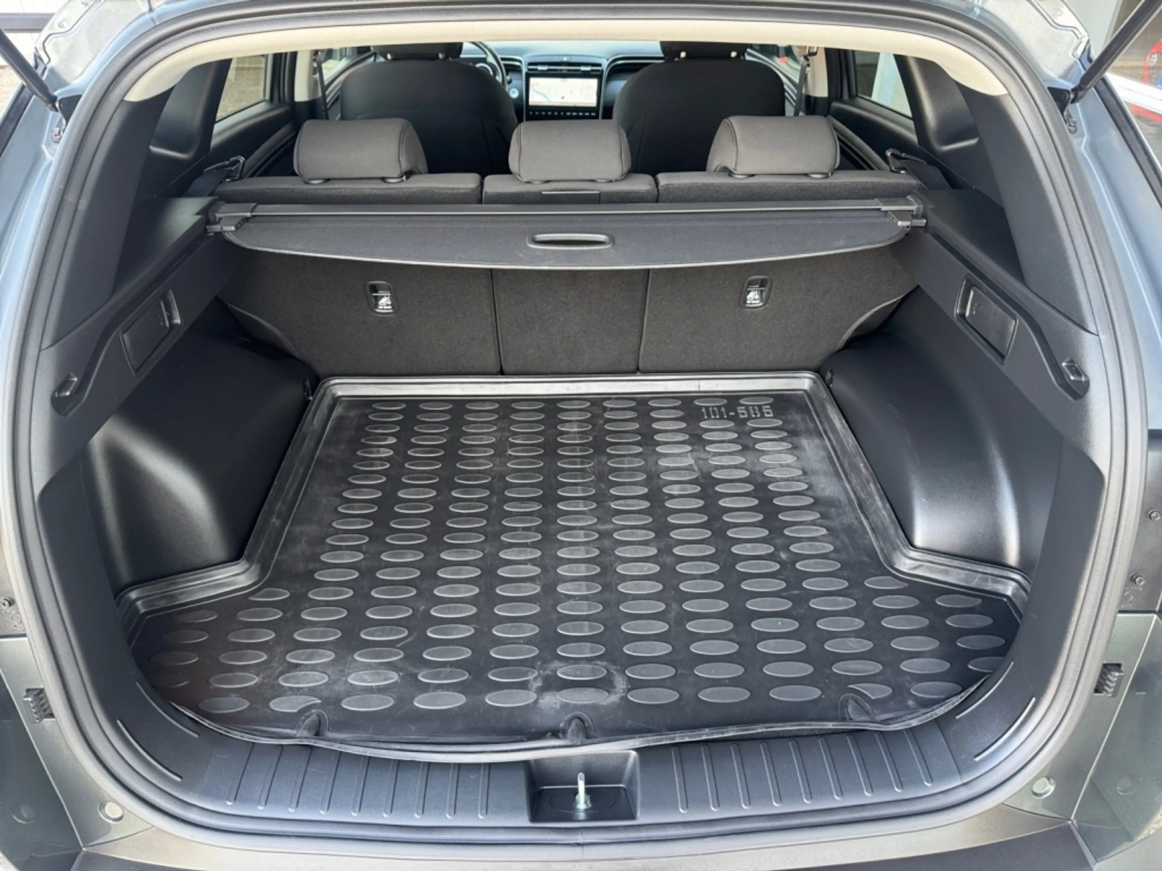 Hyundai TUCSON 1.6 T-GDI HEV Comf — photo 17