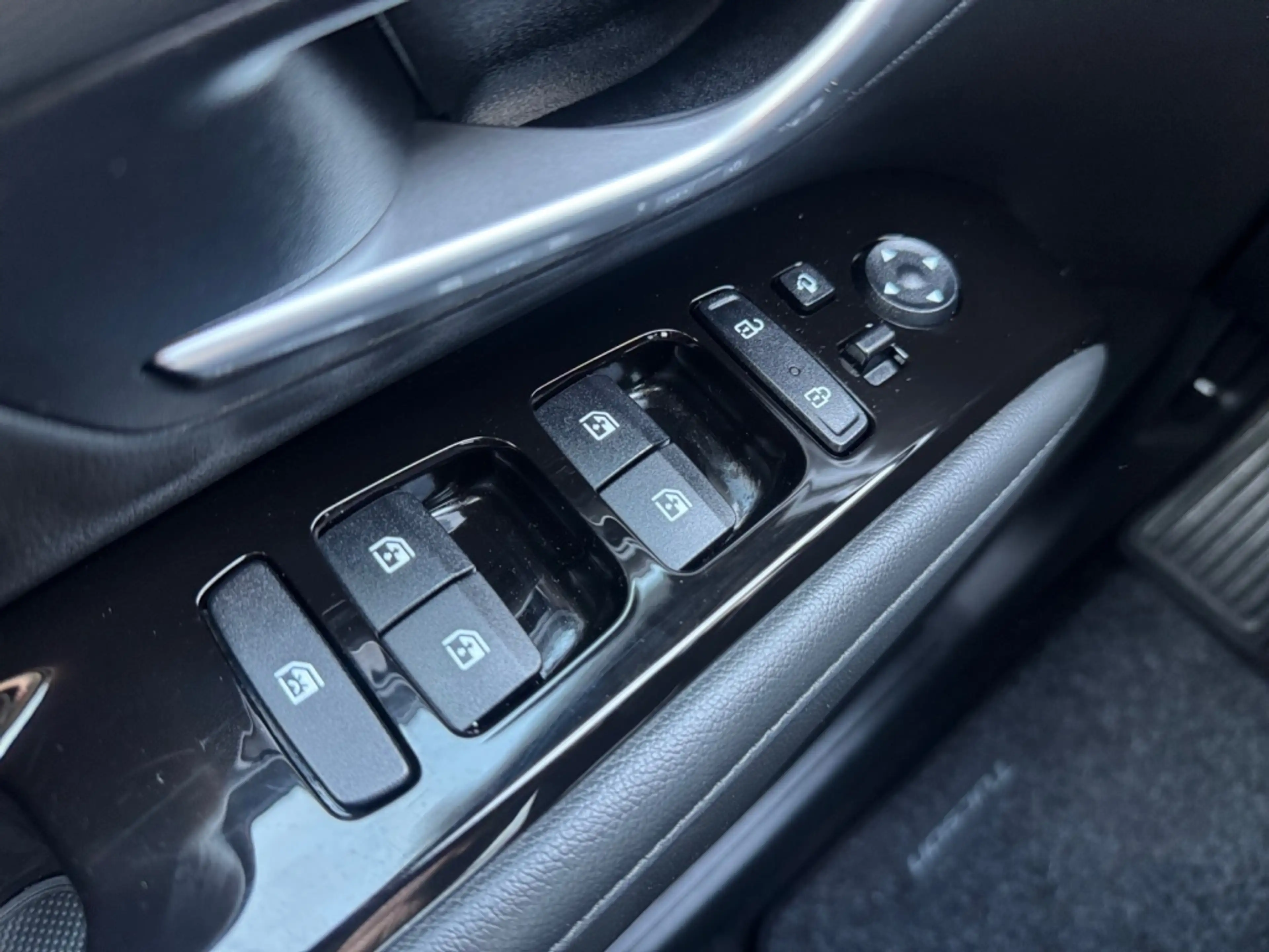 Hyundai TUCSON 1.6 T-GDI HEV Comf — photo 19