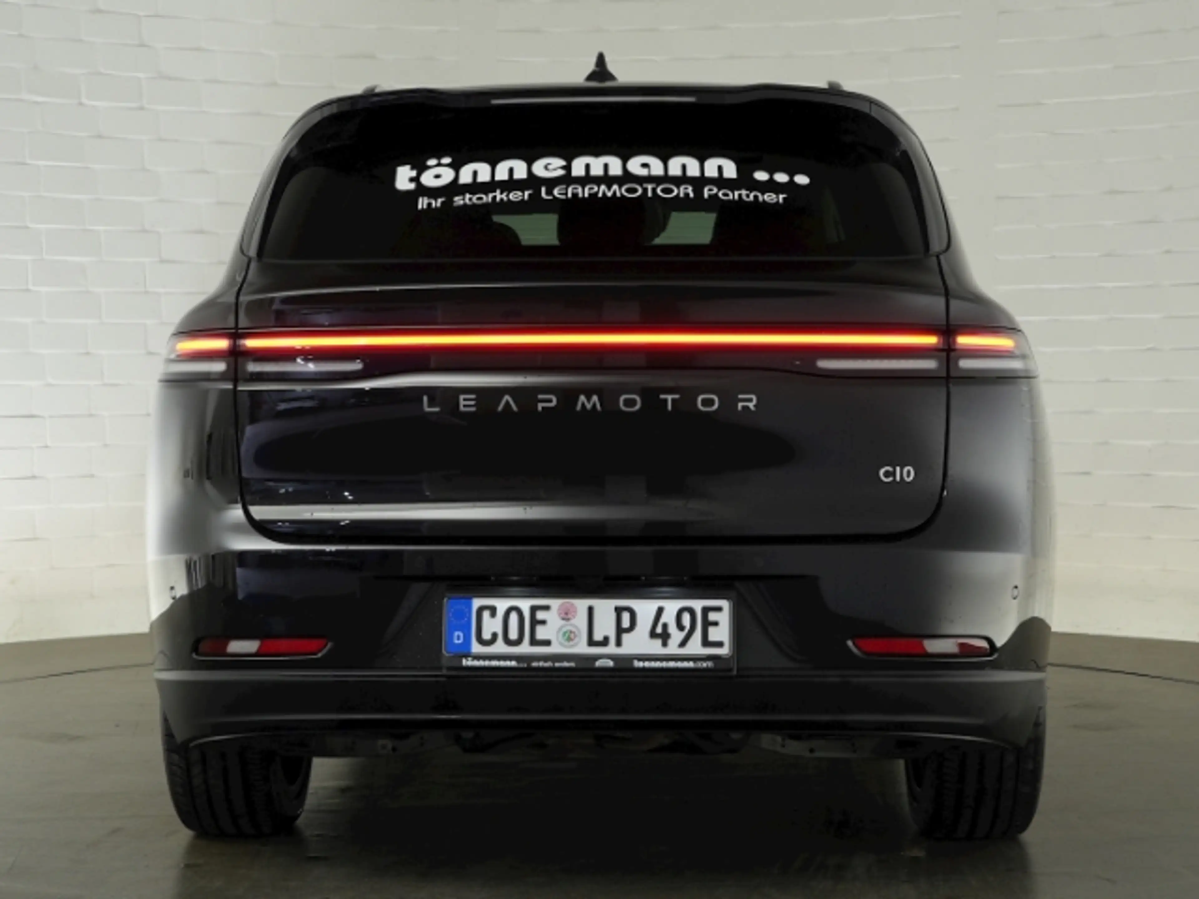 Leapmotor C10 REEV DESIGN 28,4kWh+NAVI+360° KAMERA+LED-SCHEINWER — photo 4