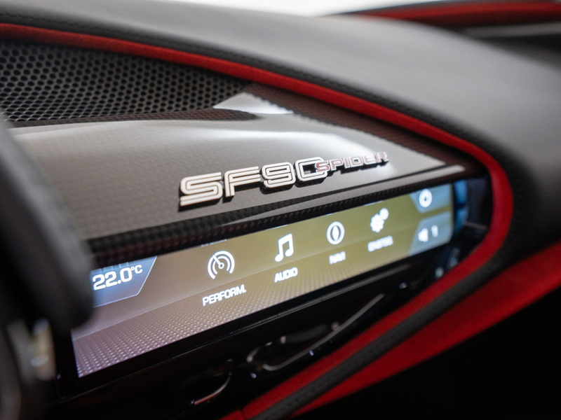 Ferrari SF90 Spider — photo 13