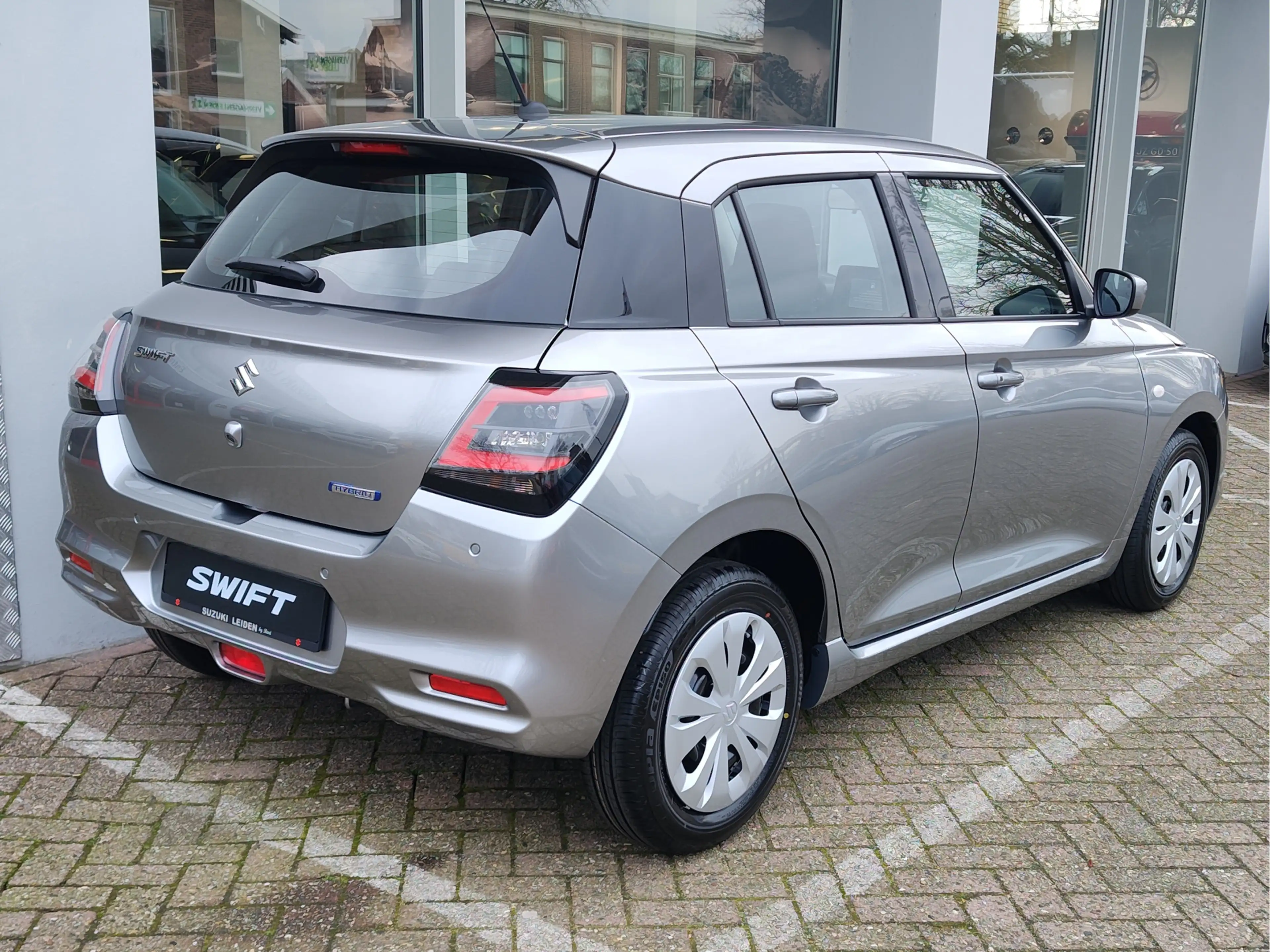 Suzuki Swift 1.2 COMFORT SMART HYBRID | DEMO DEAL! | Garantie t — photo 5