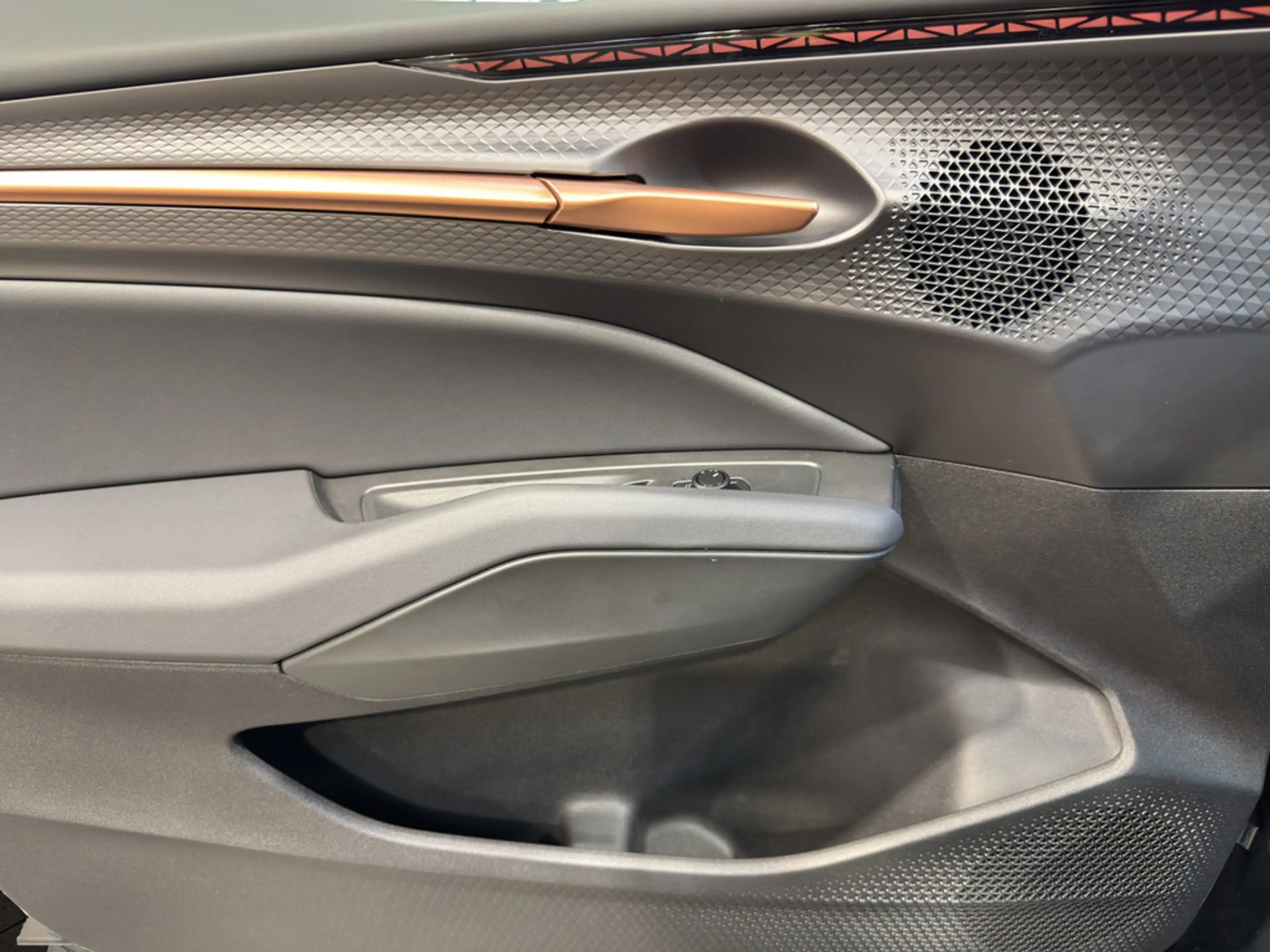 CUPRA Raval Endurance Edition Dynamic Plus 155 kW (211 PS) 52 kWh — photo 10