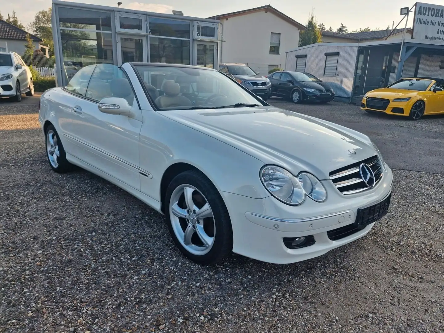 Mercedes-Benz CLK 200 K *AVANTGARDE*LEDER BRAUN*Keyless Go Weiß - 1