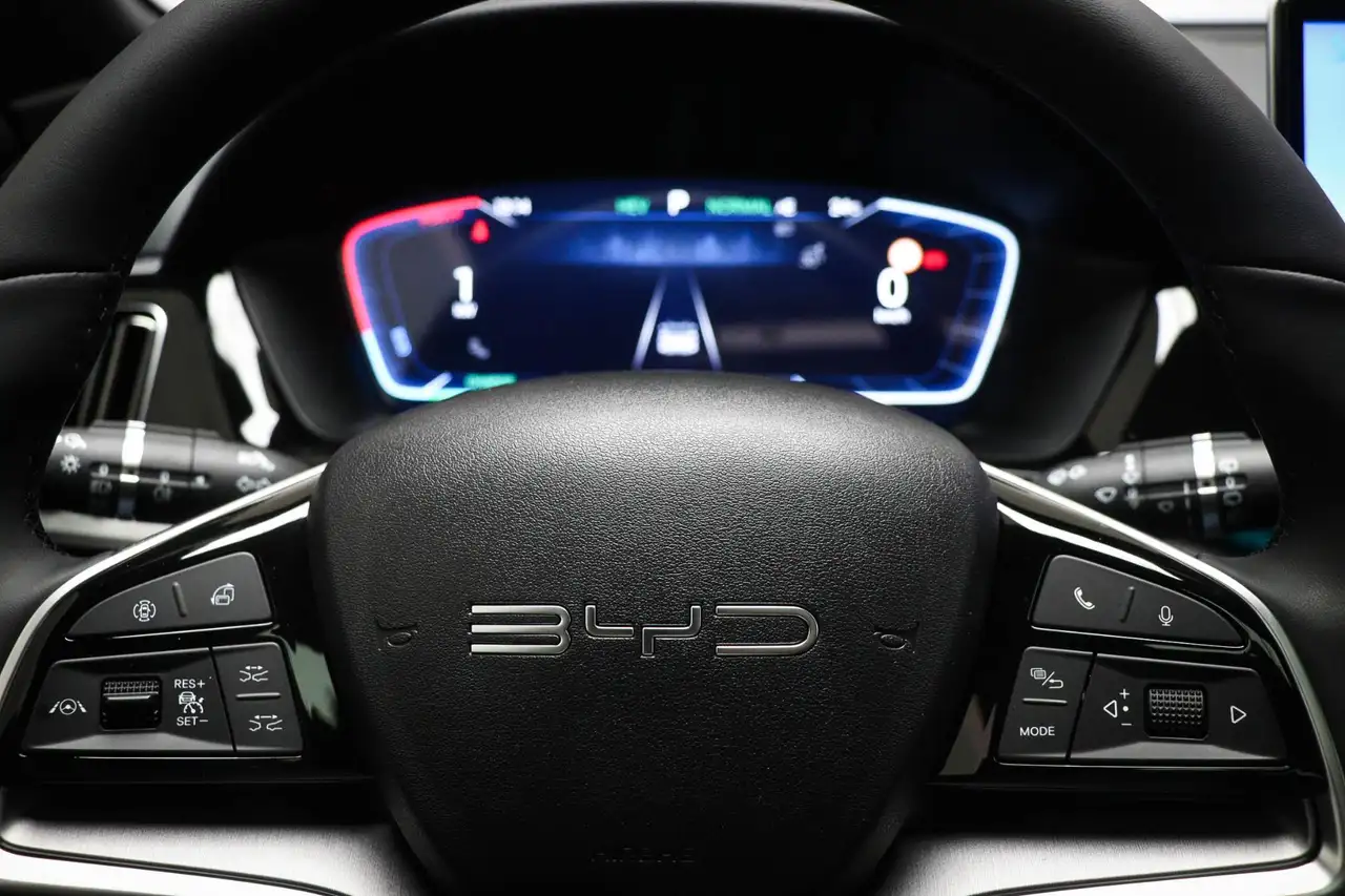 BYD Seal U 2026 — фото 37