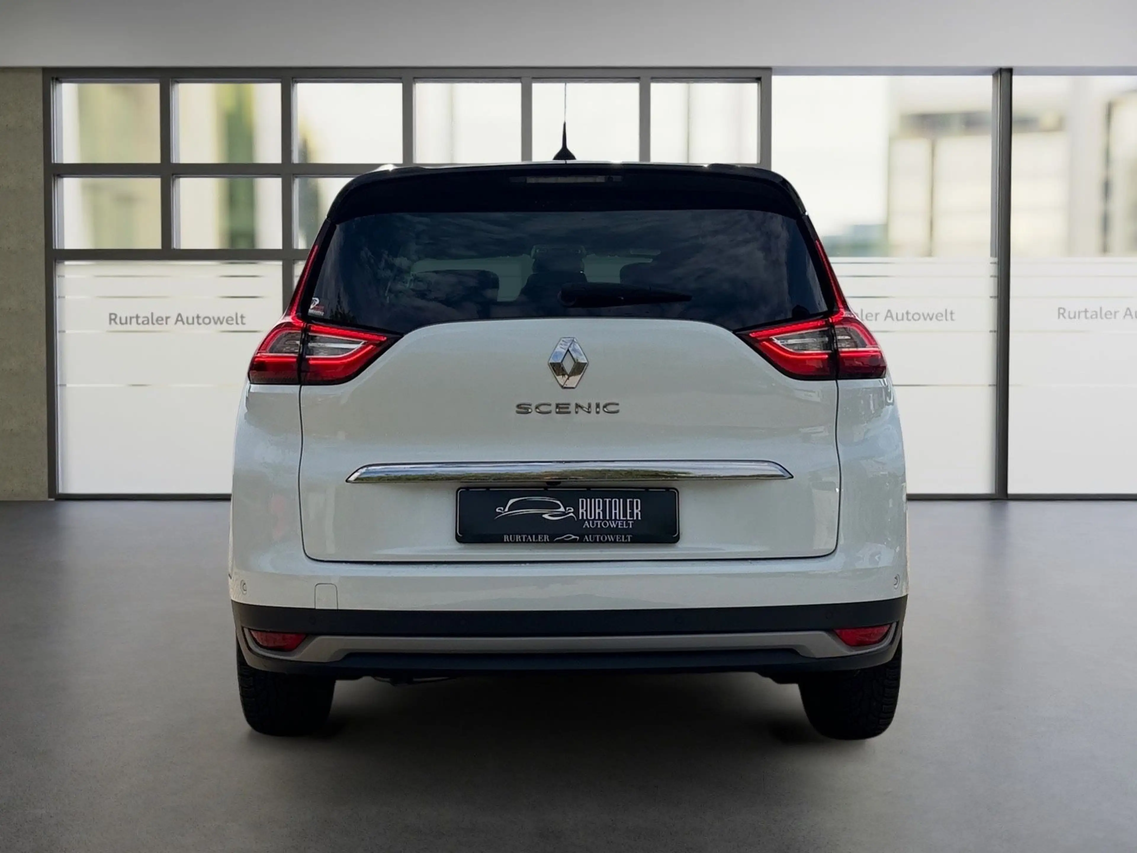 Renault Scenic IV Grand BOSE Edition *NAVI*RFK*SHZ*TEMP* — photo 4