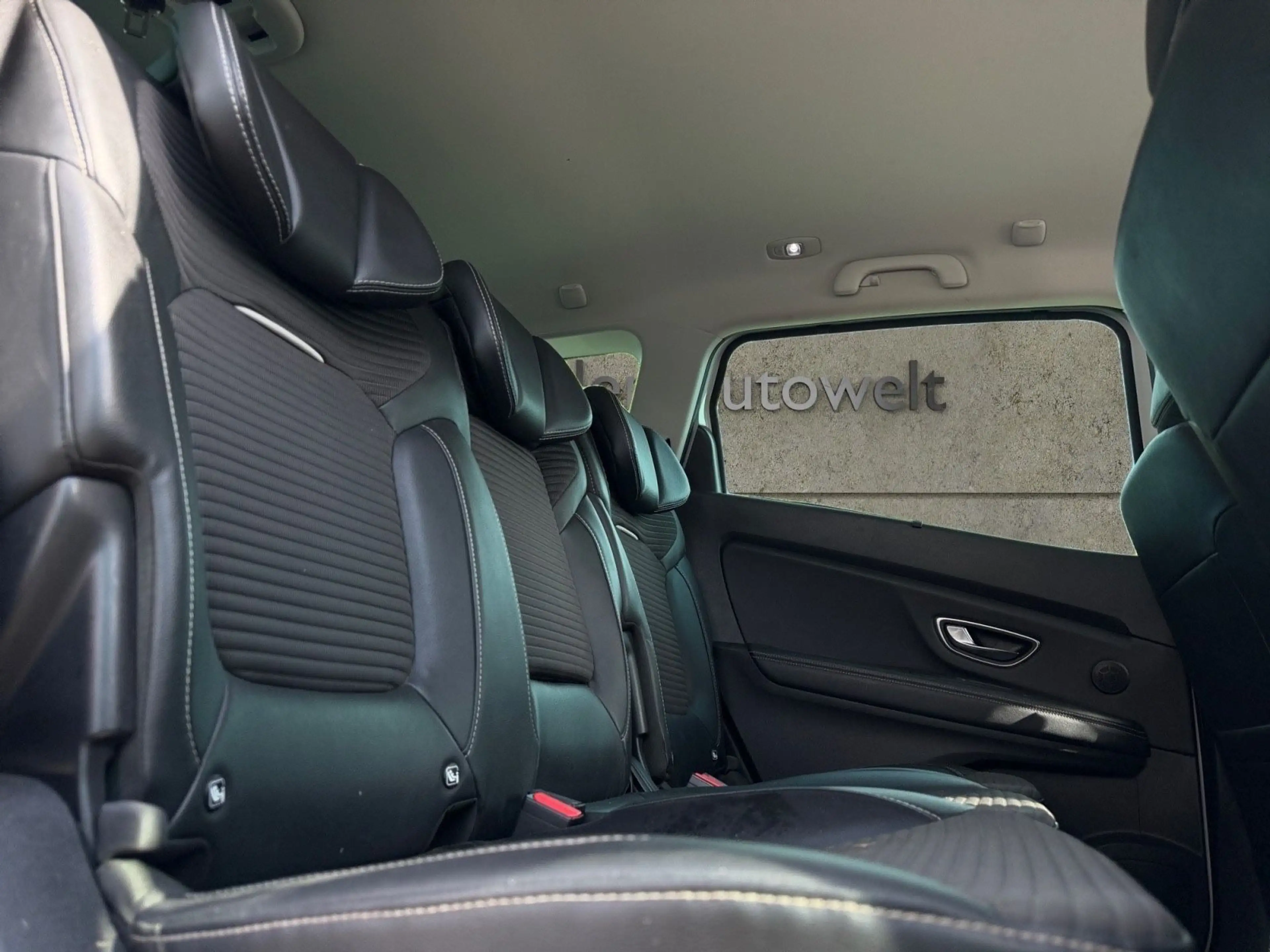 Renault Scenic IV Grand BOSE Edition *NAVI*RFK*SHZ*TEMP* — photo 14