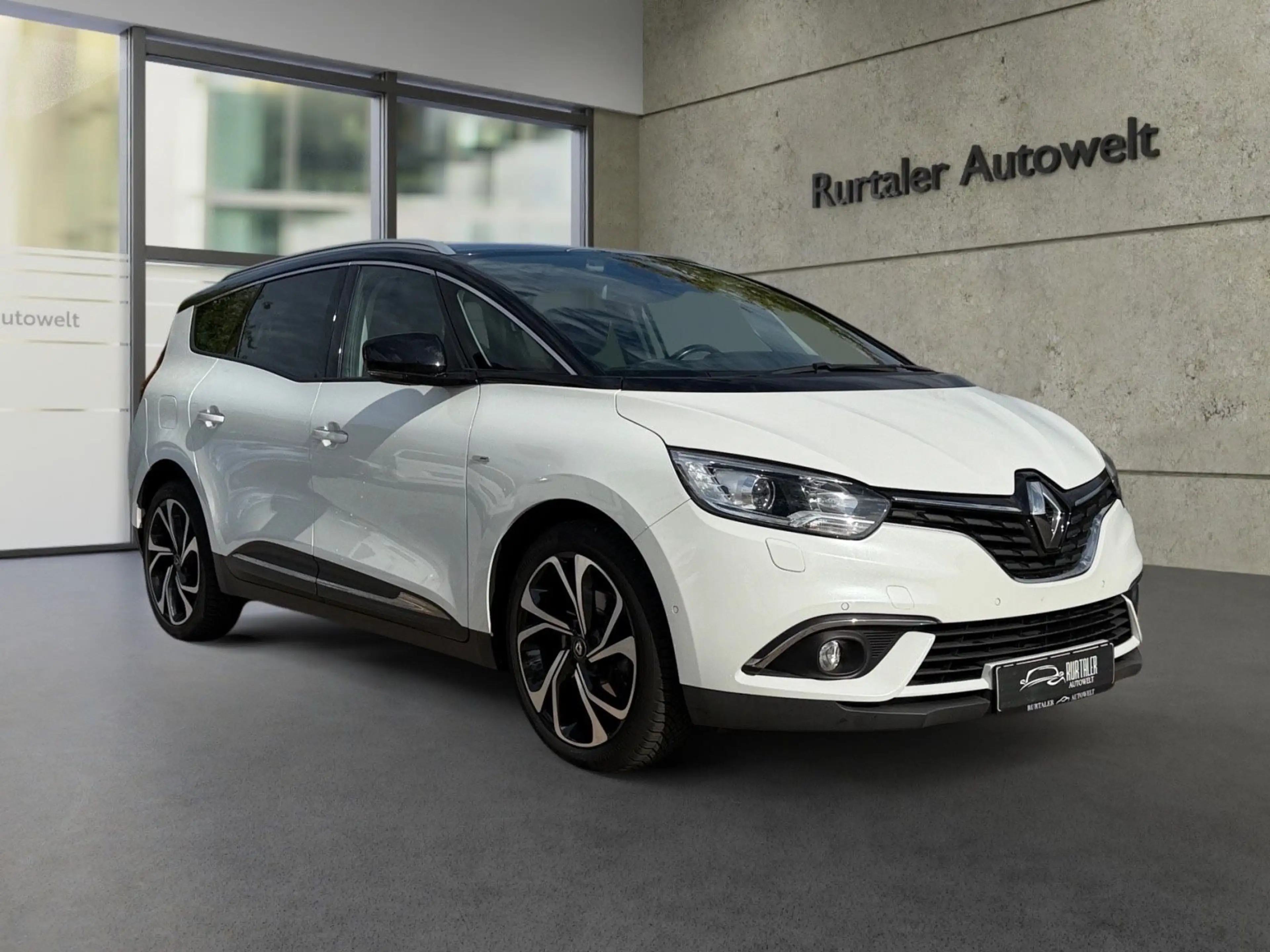 Renault Scenic IV Grand BOSE Edition *NAVI*RFK*SHZ*TEMP* — photo 7