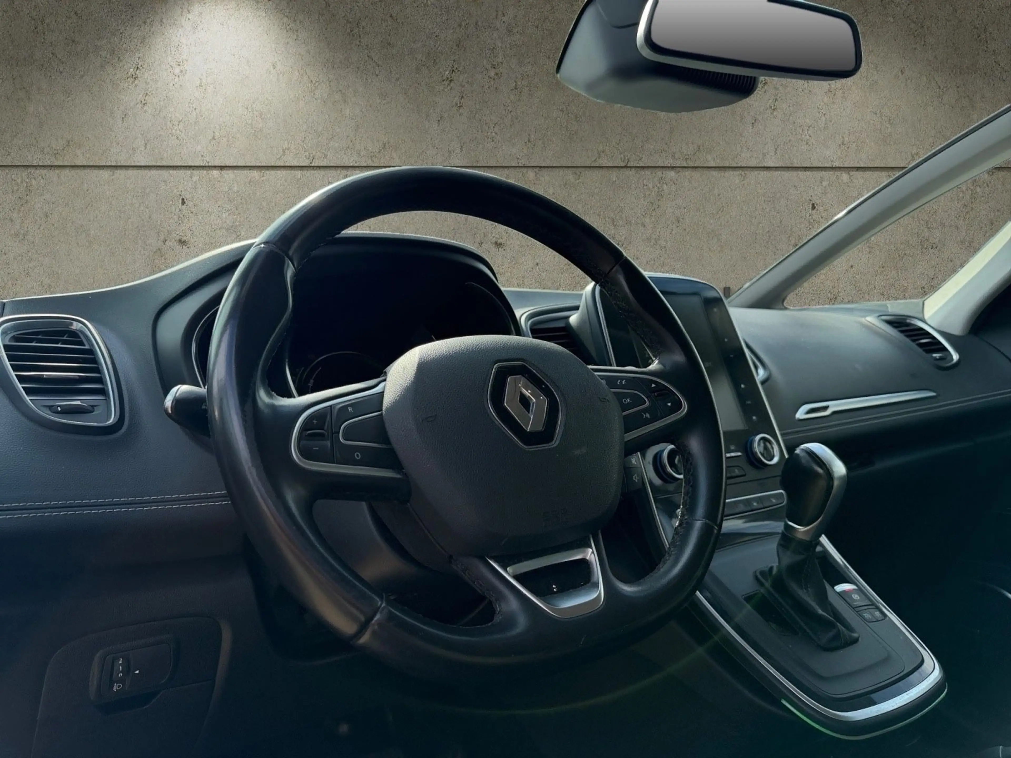 Renault Scenic IV Grand BOSE Edition *NAVI*RFK*SHZ*TEMP* — photo 10