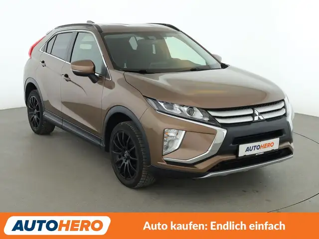 Mitsubishi Eclipse Cross view 8