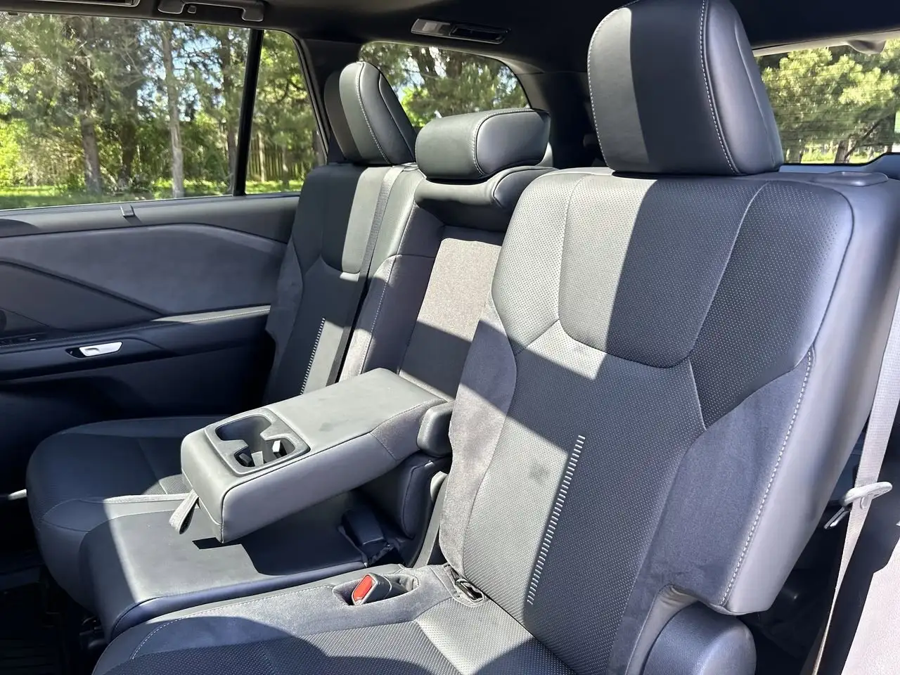 Lexus TX снимка Lexus TX