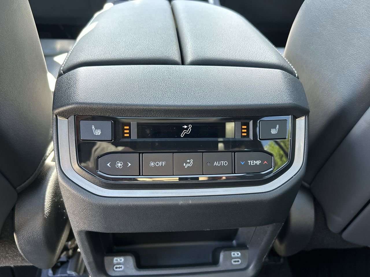 2024 Lexus TX Luxury AWD | Ventilated Seats | Panoramic Roof thumb 18