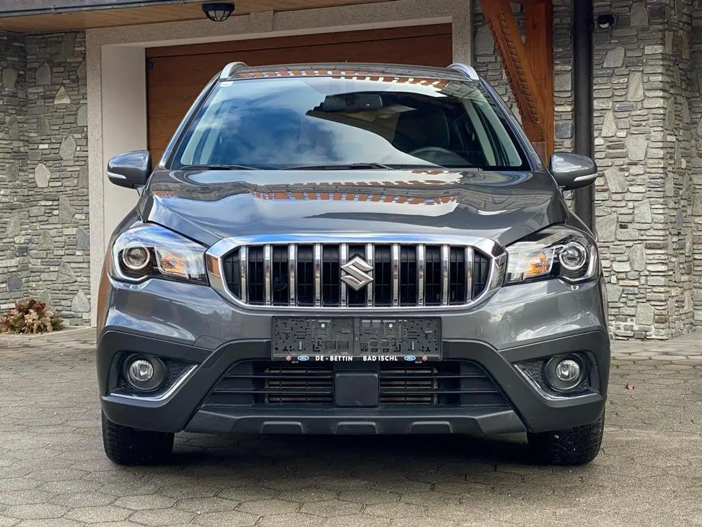 Suzuki SX4 S-Cross 1,6+DDiS+Allgrip+shine Grau - 2