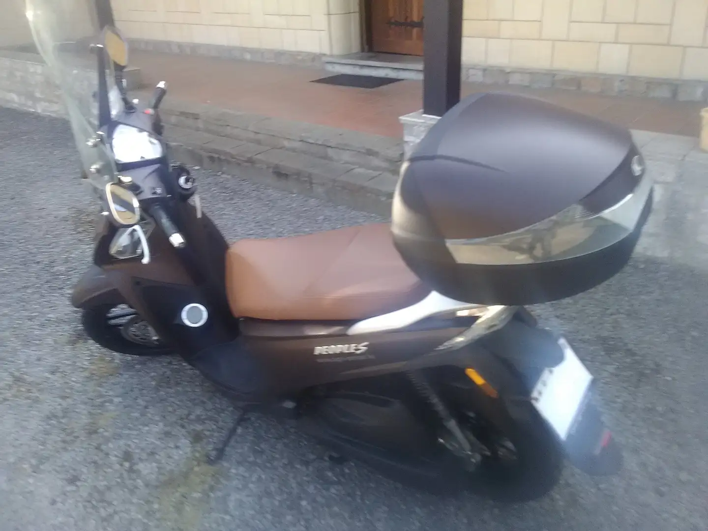 Kymco People 125 injection Marrón - 2