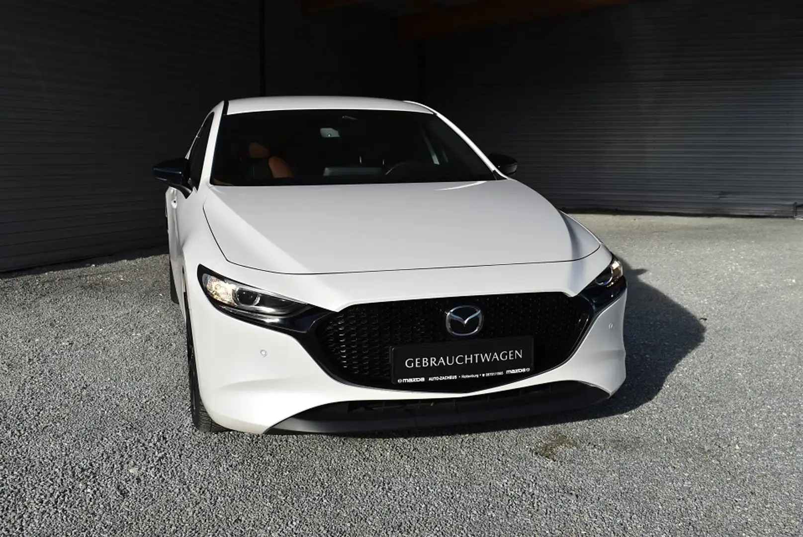 Mazda 3 5-Türer 2.5L e-SKYACTIV G 140 Nagisa Teilleder Weiß - 2