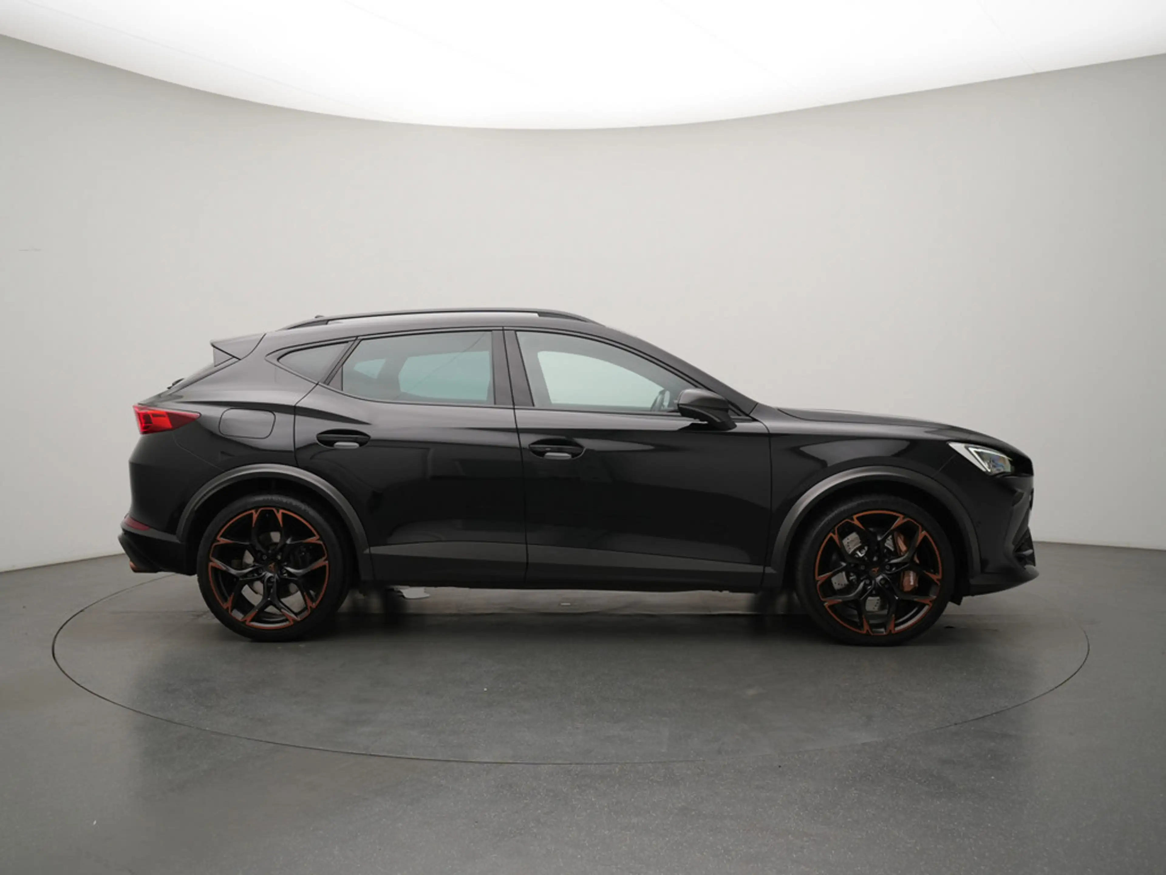 CUPRA Formentor VZ5 4Drive DCC ACC LEDER MATRIX PDC — photo 3