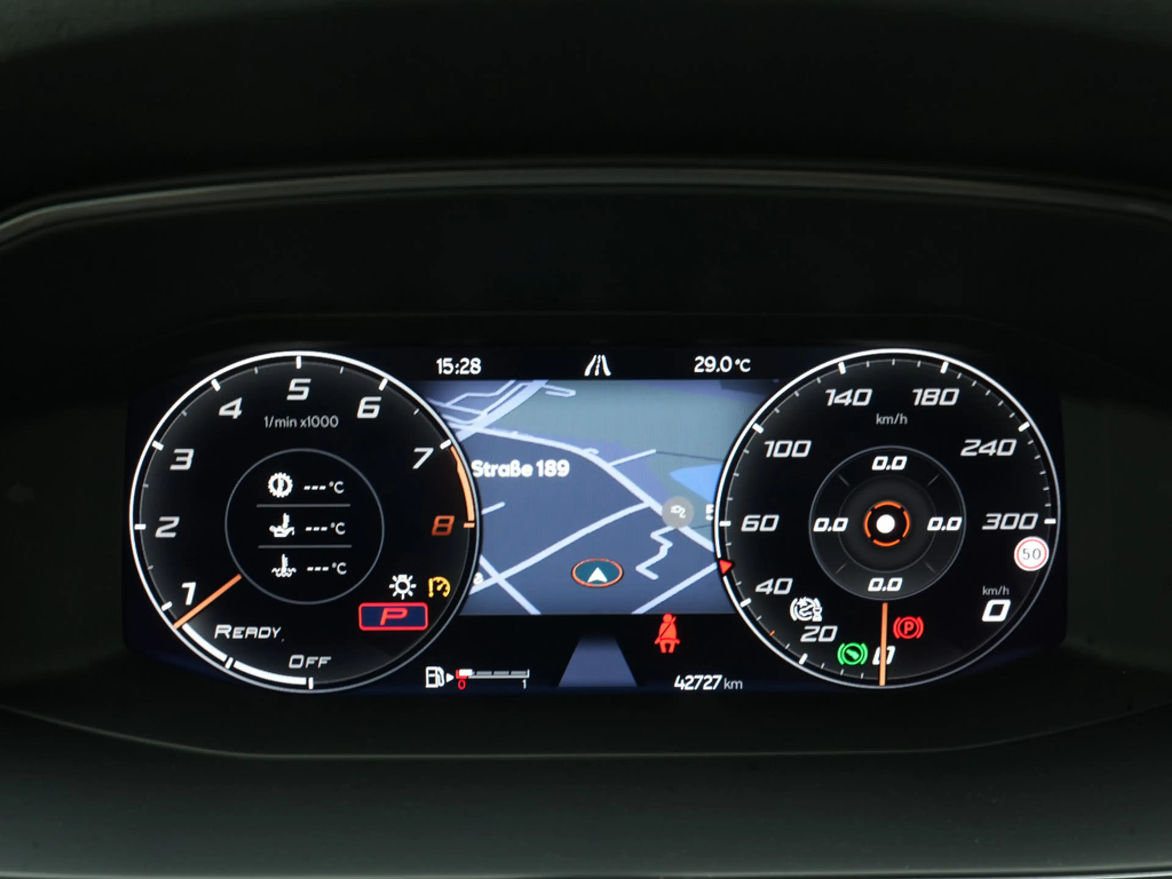 CUPRA Formentor VZ5 4Drive DCC ACC LEDER MATRIX PDC — photo 7