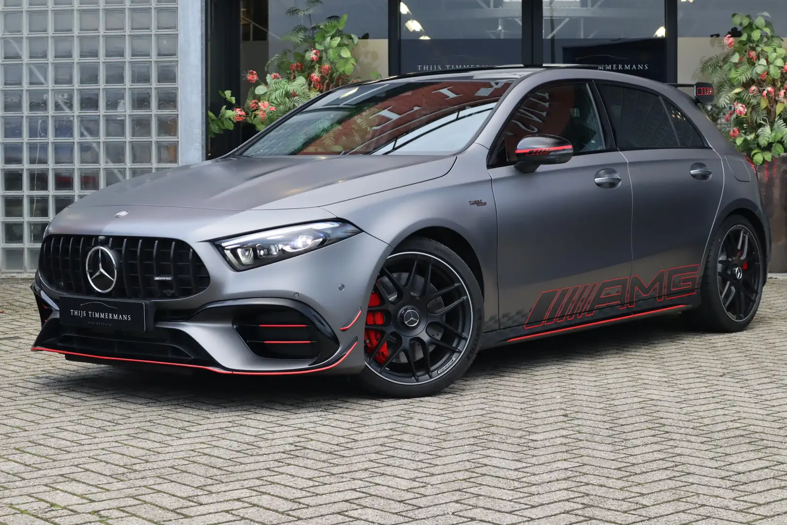 Mercedes-Benz A 45 AMG S 4MATIC+ Street Style Edition | Performance-stoel Grijs - 1