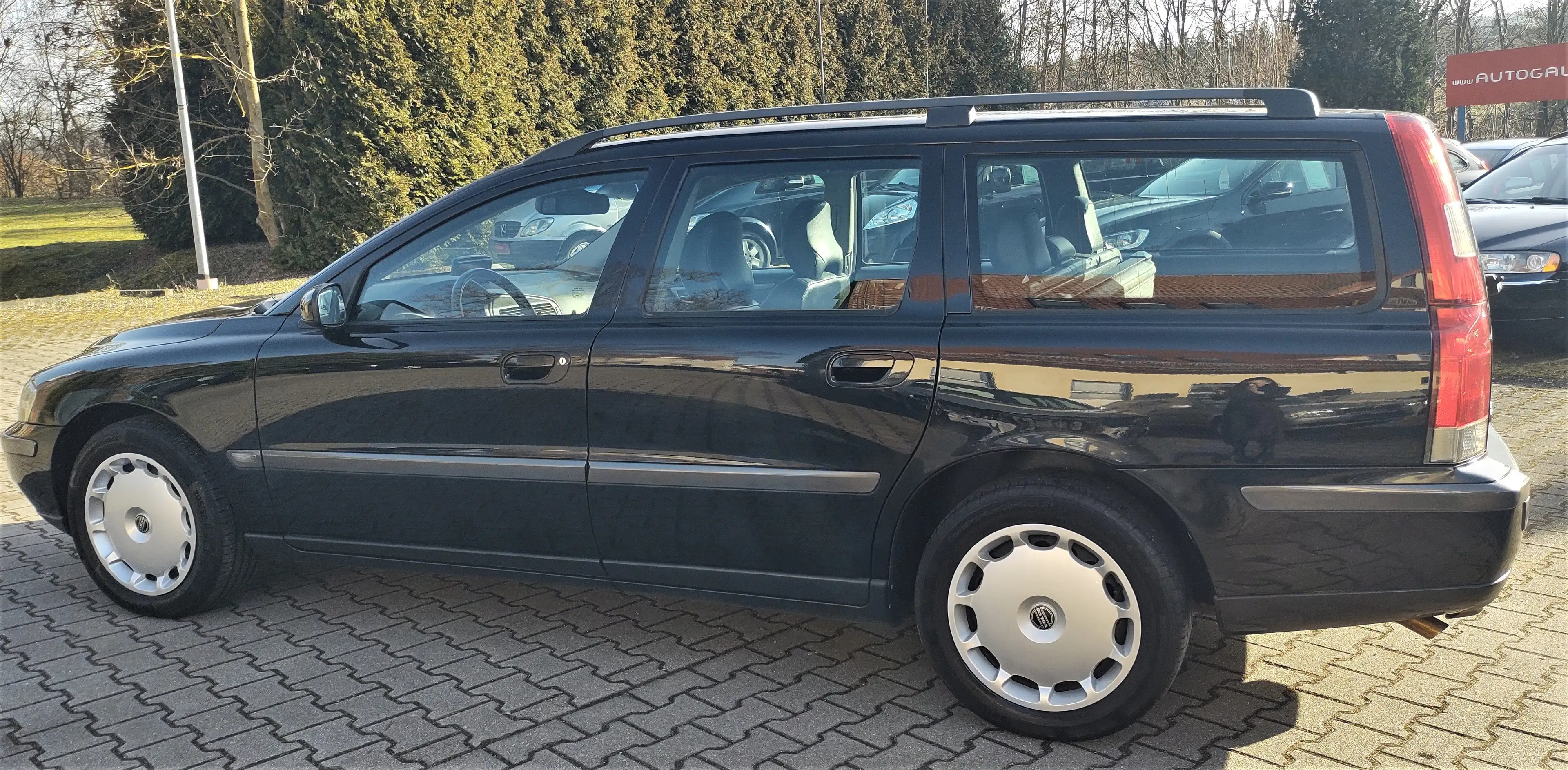 Volvo V70 V70 2.4 Black Edition AHK TÜV 1.Hand — photo 4