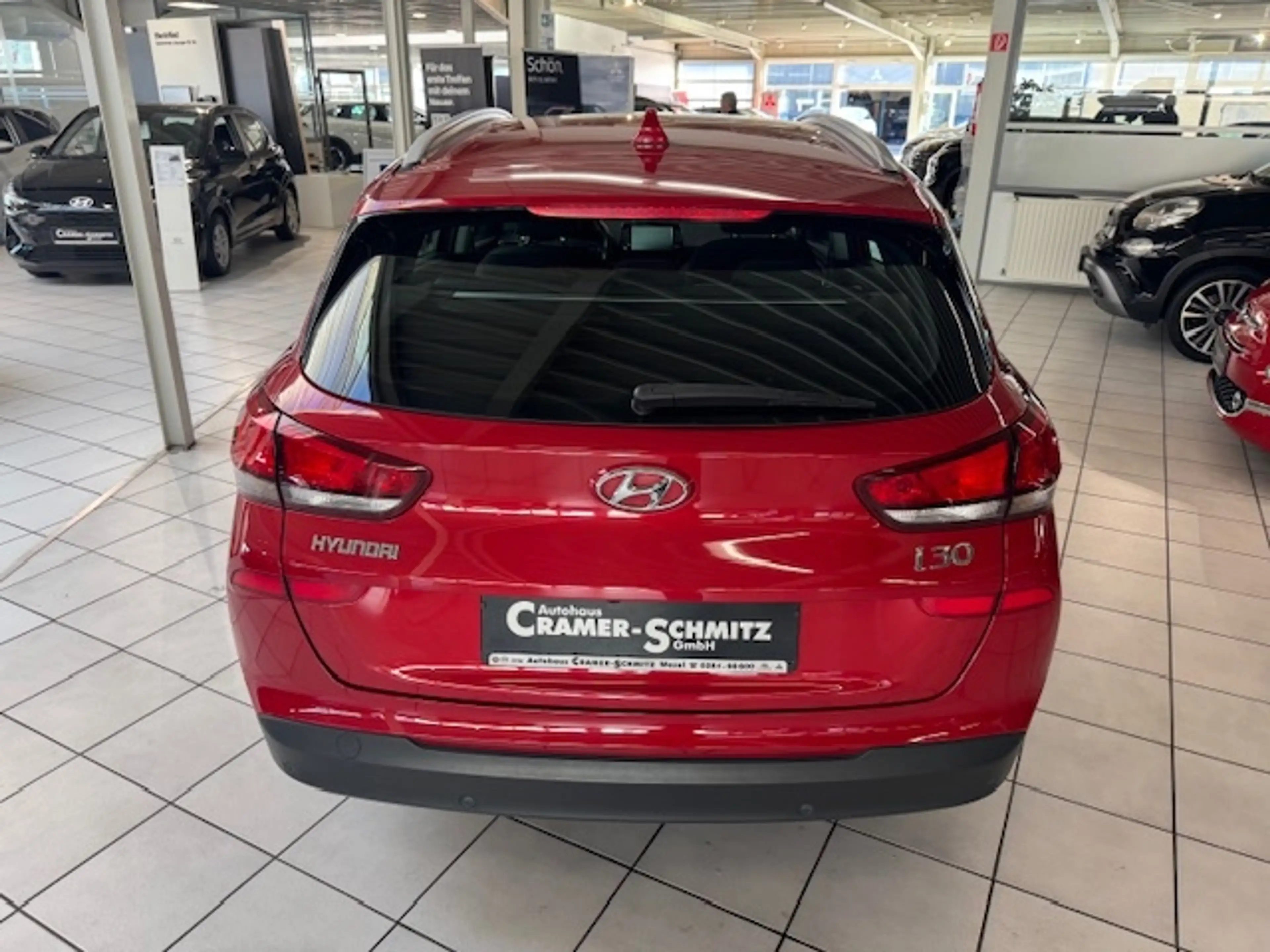 Hyundai i30 cw Trend 1.4 B Klima SHZ LHZ — photo 6