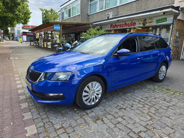 Skoda Octavia view 2