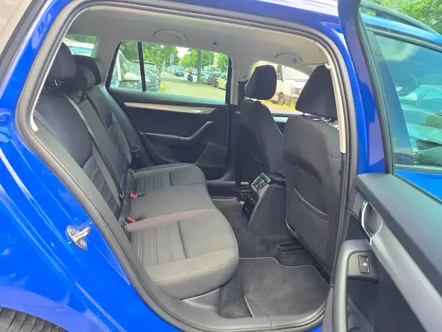Skoda Octavia view 10