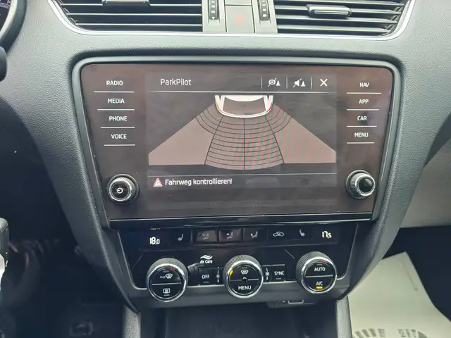 Skoda Octavia view 12