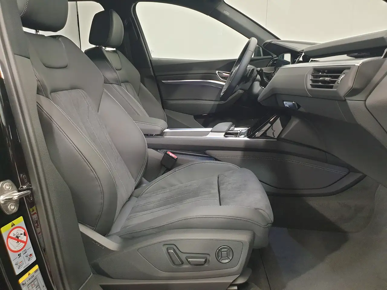 Audi Q8 e-tron 55 quattro 7