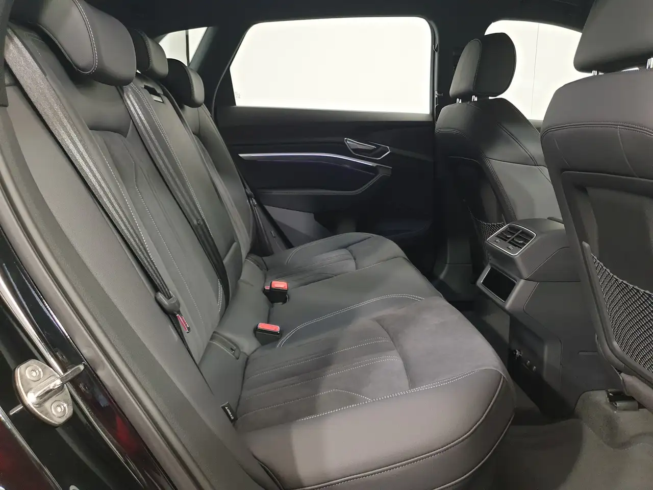 Audi Q8 e-tron 55 quattro 8