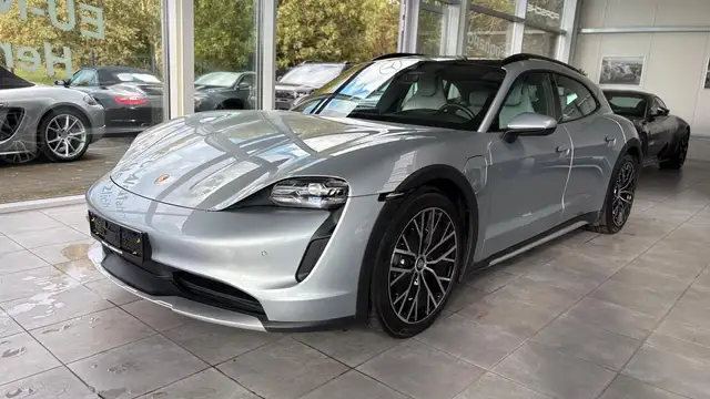 Porsche Taycan view 5
