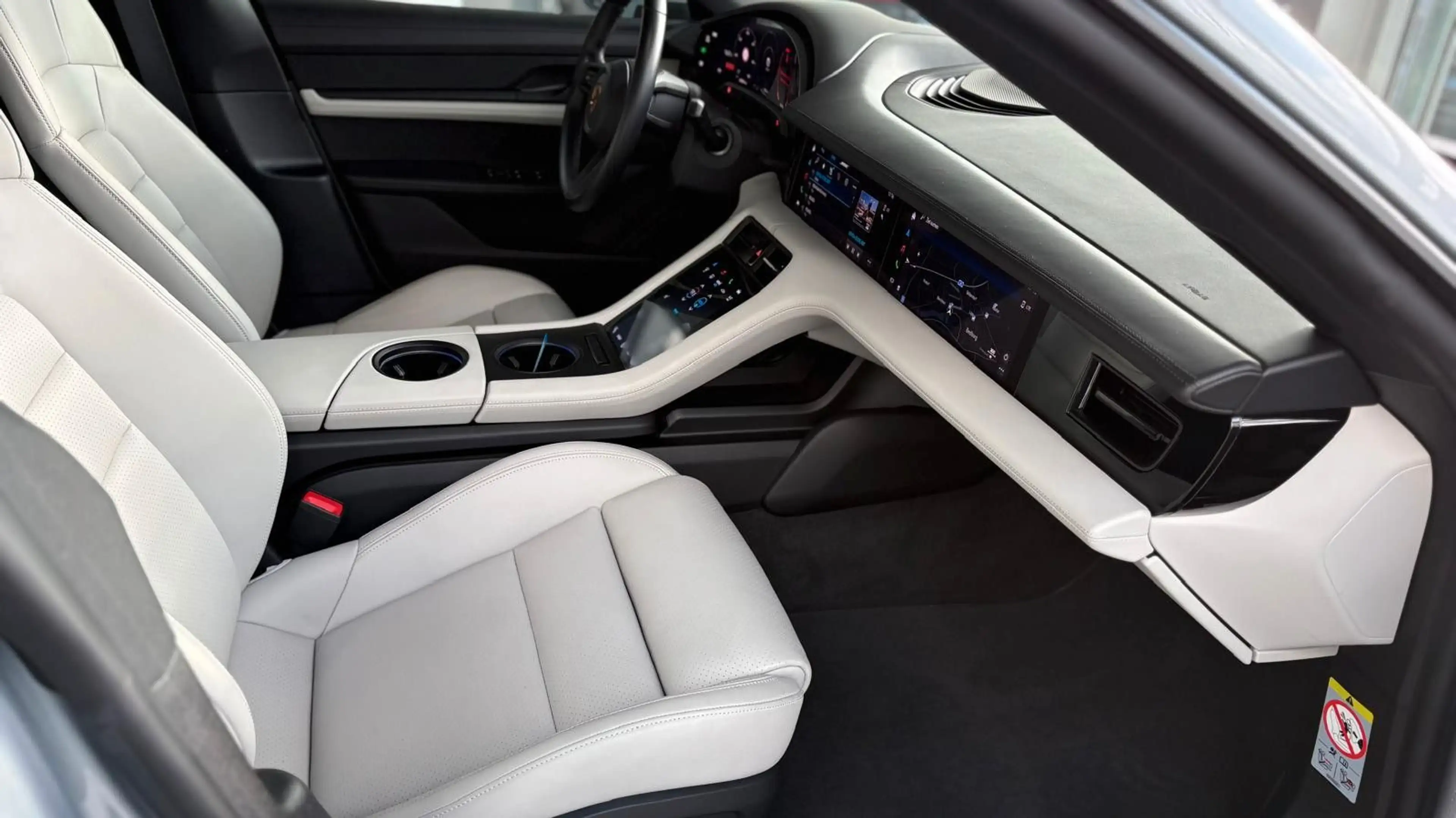 Porsche Taycan Cross Turismo 4/Innodrive/HUD/Top! — photo 13